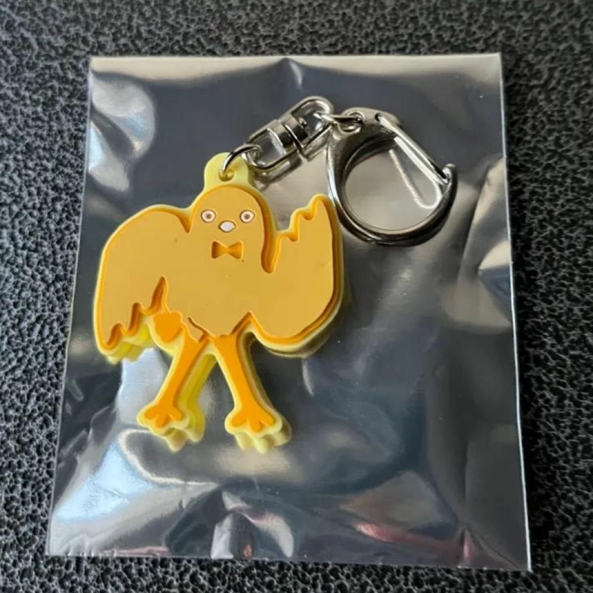 ヨルシカ 月と猫のダンス2024 踊る動物たち ラバーキーホルダー 商品詳細ページ | ヨルシカ official store | 「月と猫のダンス