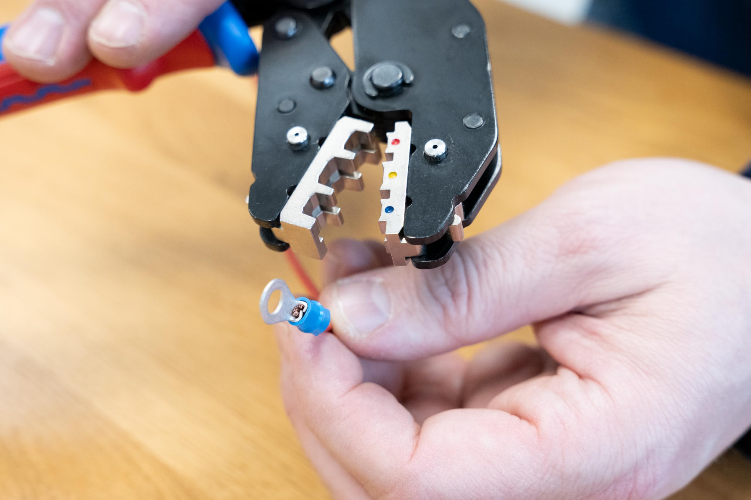 WEICON TOOLS ERGO, Zaciskarka końcówek tulejkowych, ergonomiczna, z wymiennymi modułami, z mechanizmem zapadkowym, niebiesko-czerwona