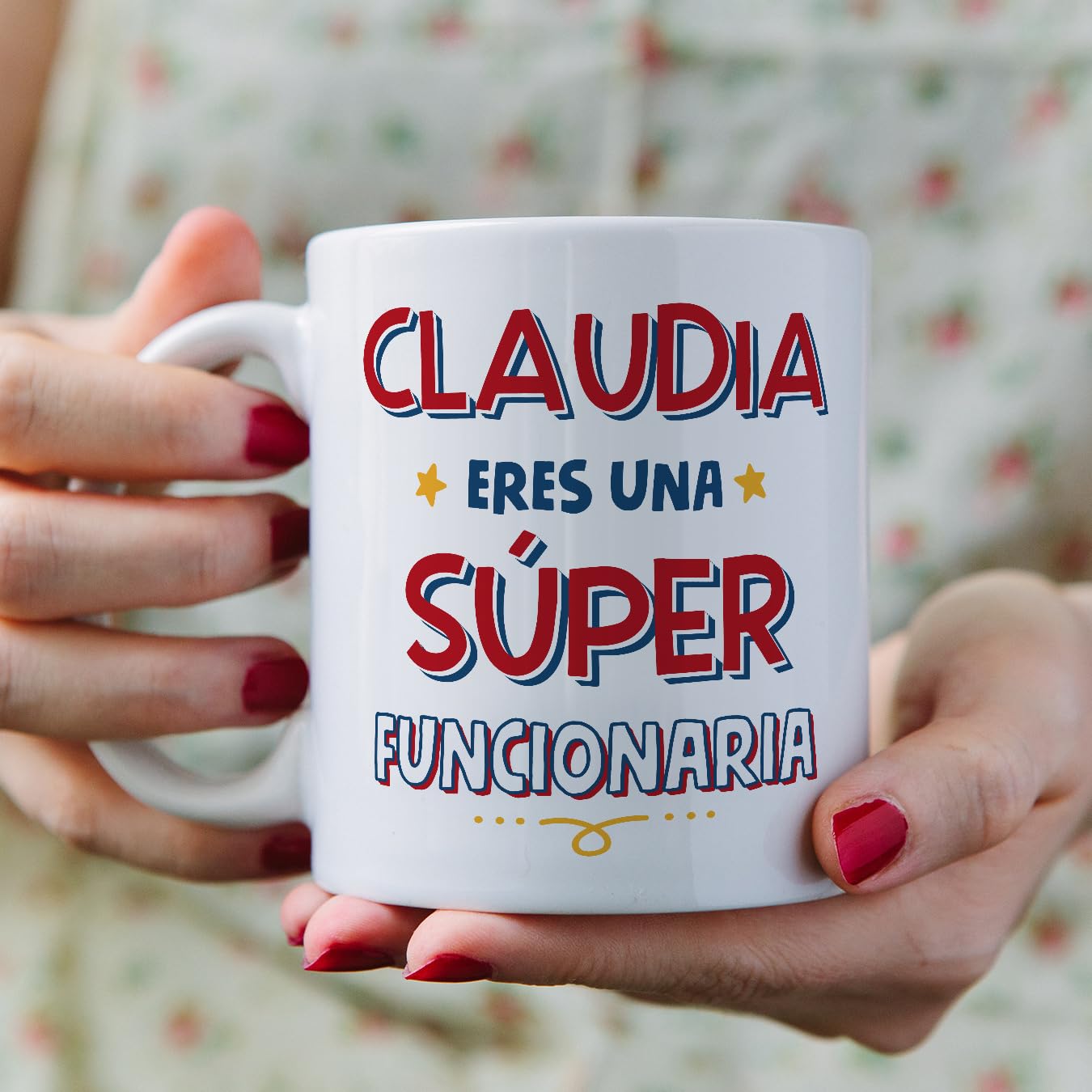 Taza Personalizada Para FUNCIONARIA - Mensaje 'Eres Increíble', 11 Oz (330 Ml), Cerámica, Apta Microondas Y Lavavajillas