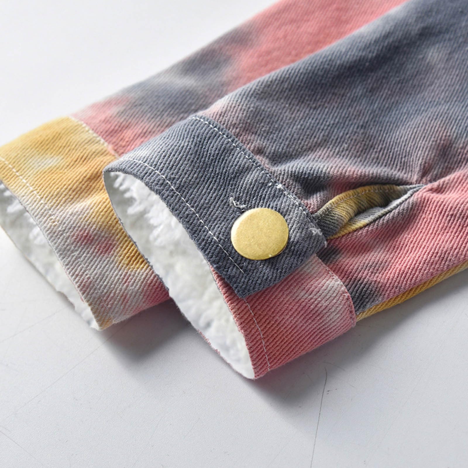 Chaqueta cortavientos de denim polar para niños, estampado tie-dye, forro de felpa, bolsillos y cremallera, moderna y divertida, ideal para el frío, unisex infantil.