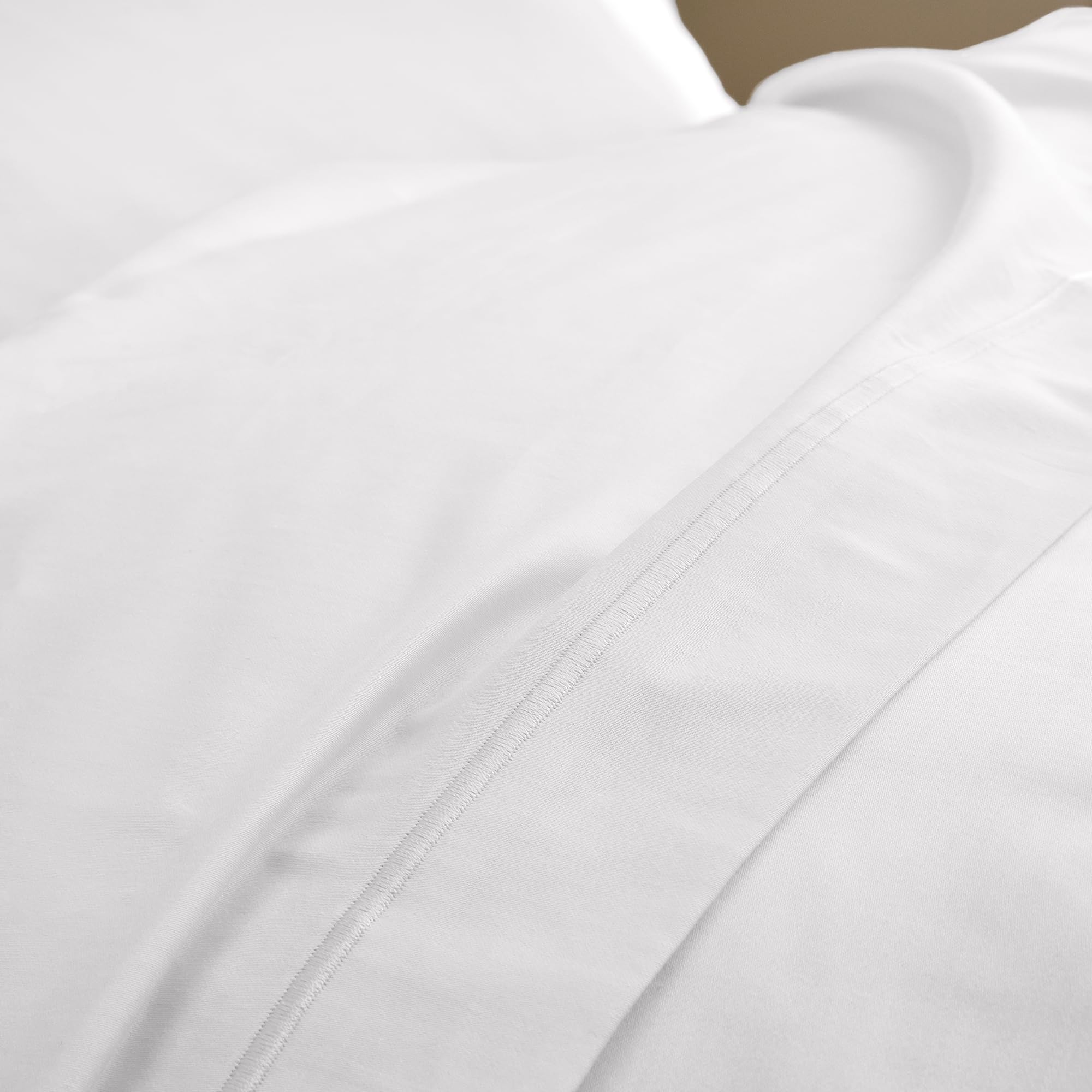 Prestige Bettlaken, 100 % gekämmter Baumwollsatin, 120 Fäden/cm², reine Baumwolle (optisches Weiß, Bettlaken, 240 x 300 cm)