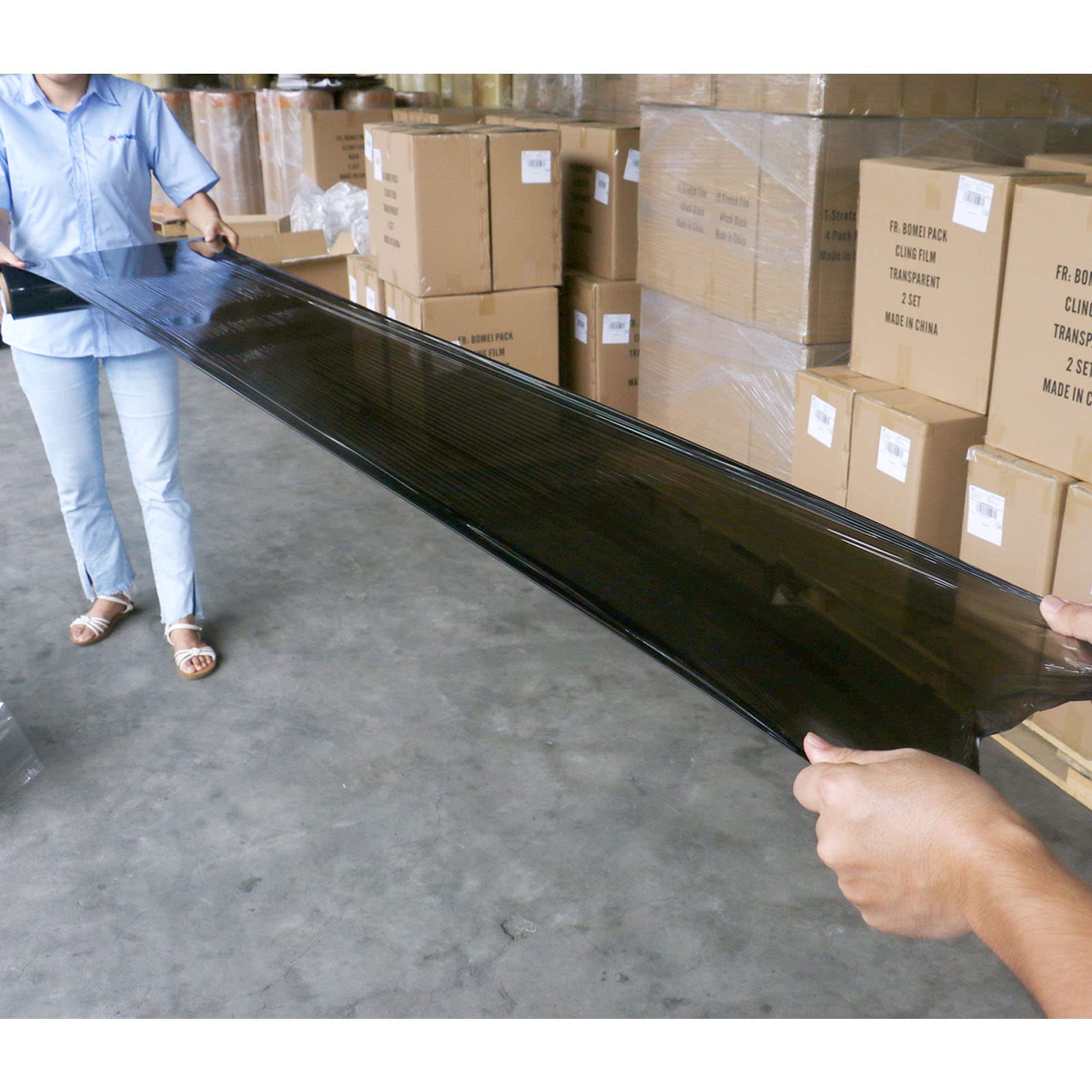 BOMEI PACK Film étirable déménagement 250m x 400mm x 17µm 4 rouleaux avec poignée