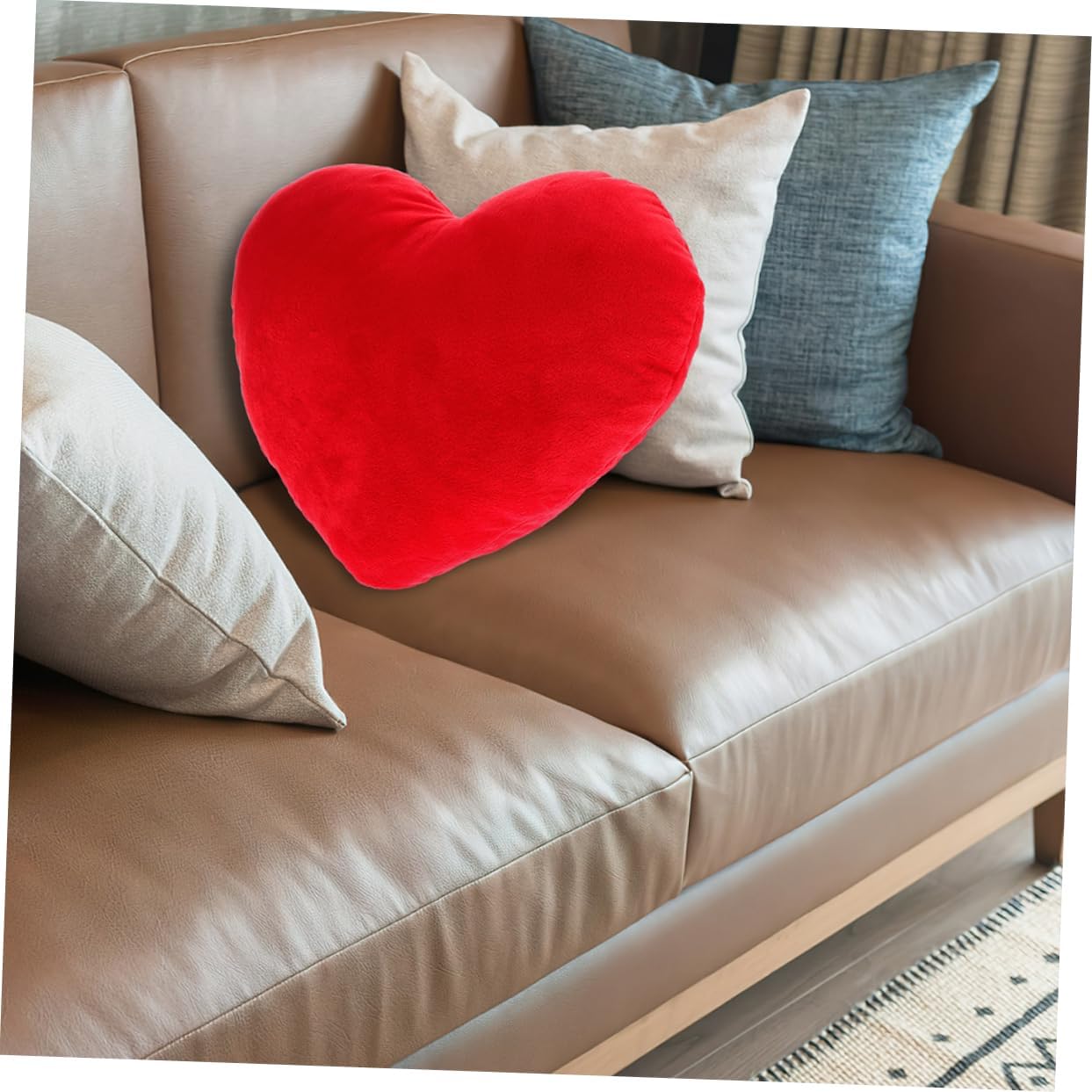 Unomor Cute Heart Decor Pillow Adorable Plush Pillow for Boys and Girls' Room Bed Decor Soft and Skin-Friendly Pillow
