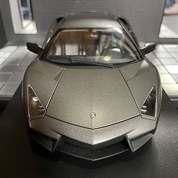 Amazon.co.jp: 品 オートアート 1/18 ランボルギーニ レヴェントン