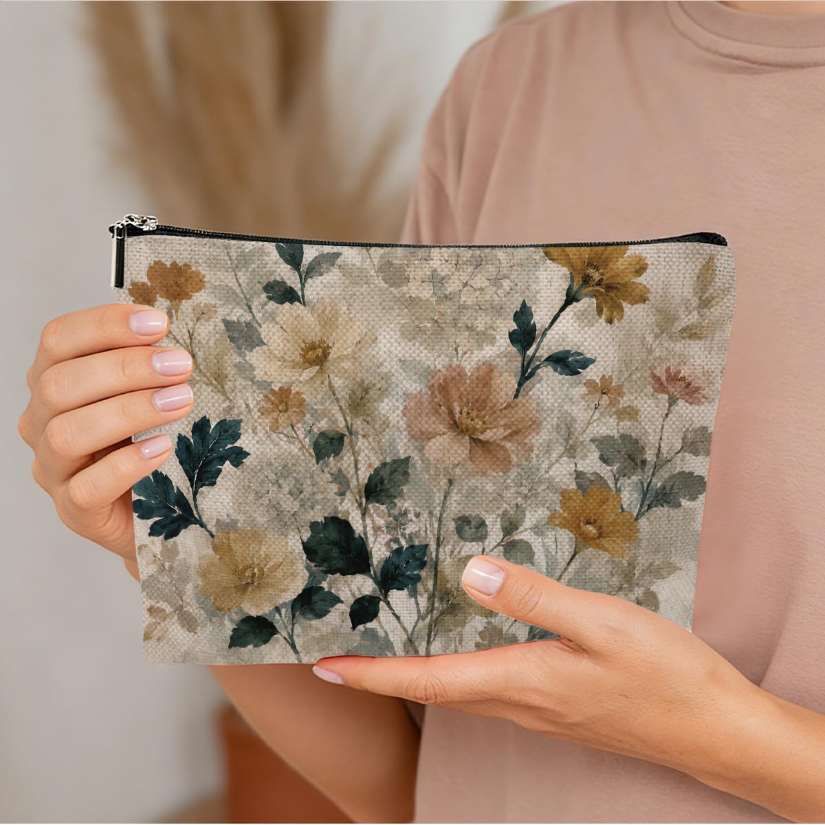 Vintage Botanical Makeup Bag, Boho Makup Pouch Cosmetic Bags for Women image 4