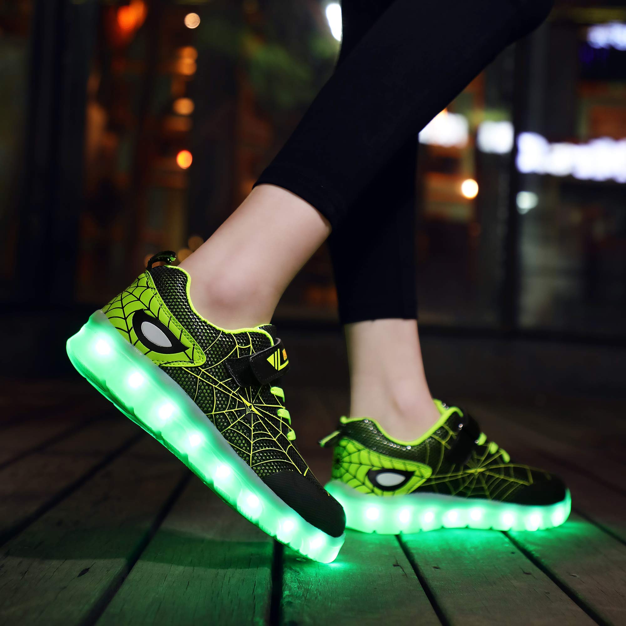 Mixte Enfants LED Chaussures de Sport 7 Changement de Couleur Chaussure de Mutilsport USB Rechargeable LED Lumineuse Baskets Mode Respirante Running Sneakers pour Garçons et Filles