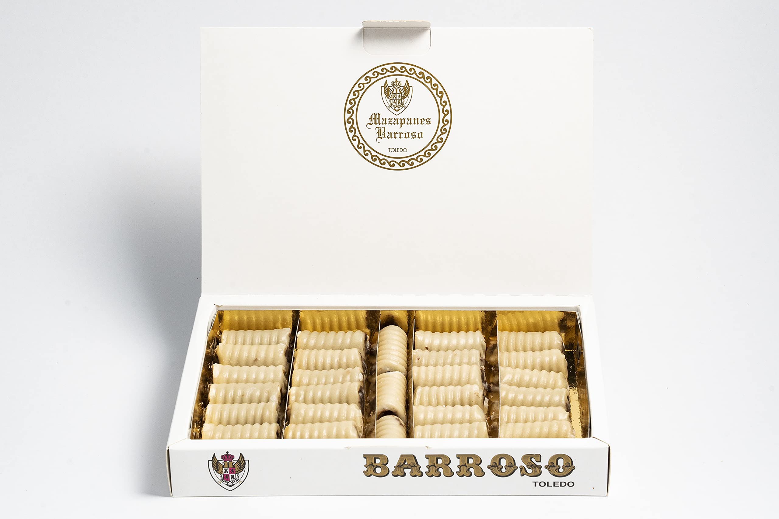 Huesos de Santo Rellenos de Chocolate. Calidad Suprema. Mazapanes Barroso. Caja de Huesos de Santo de Mazapán Rellenos de Chocolate de 35 Unidades aprox. Peso Neto 600 Gramos.