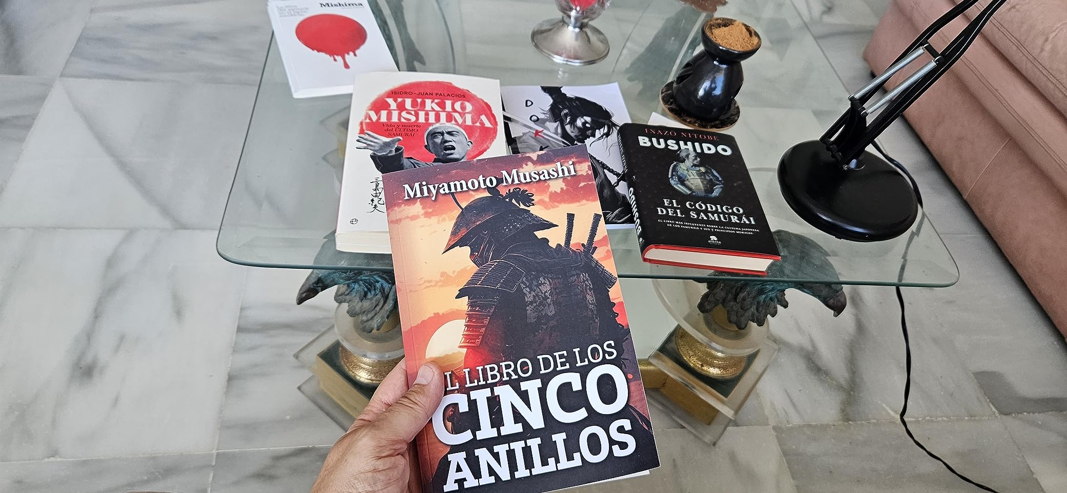 El libro de los cinco anillos : Musashi, Miyamoto, García Ponce