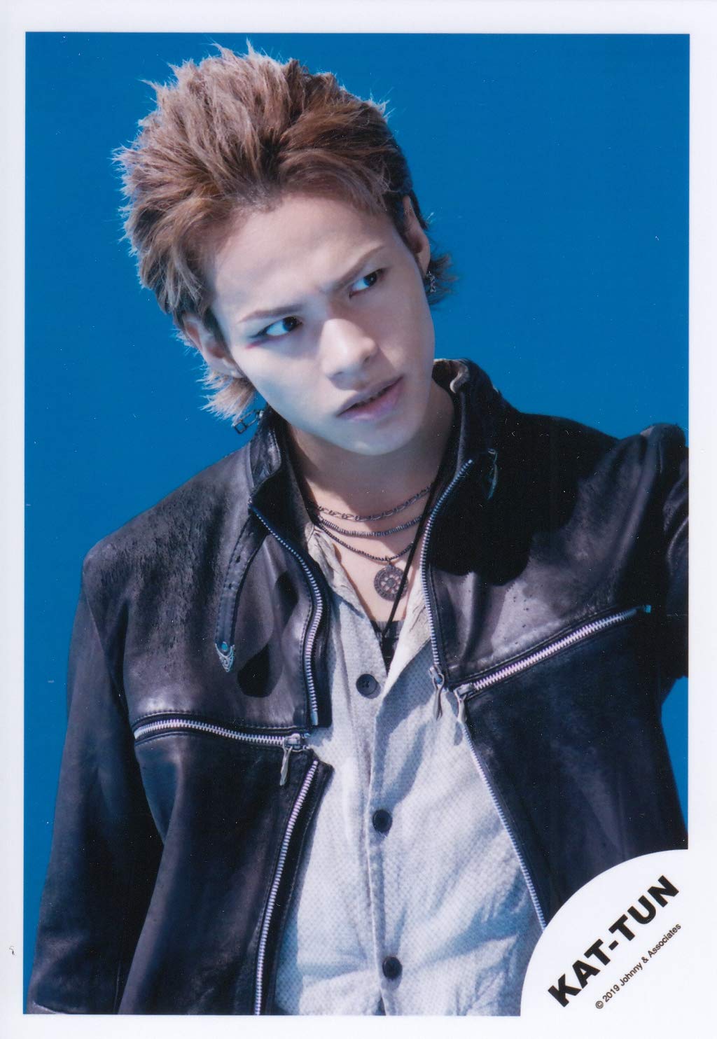 Amazon.co.jp: KAT-TUN 公式生写真 （上田竜也）KA00331 : おもちゃ