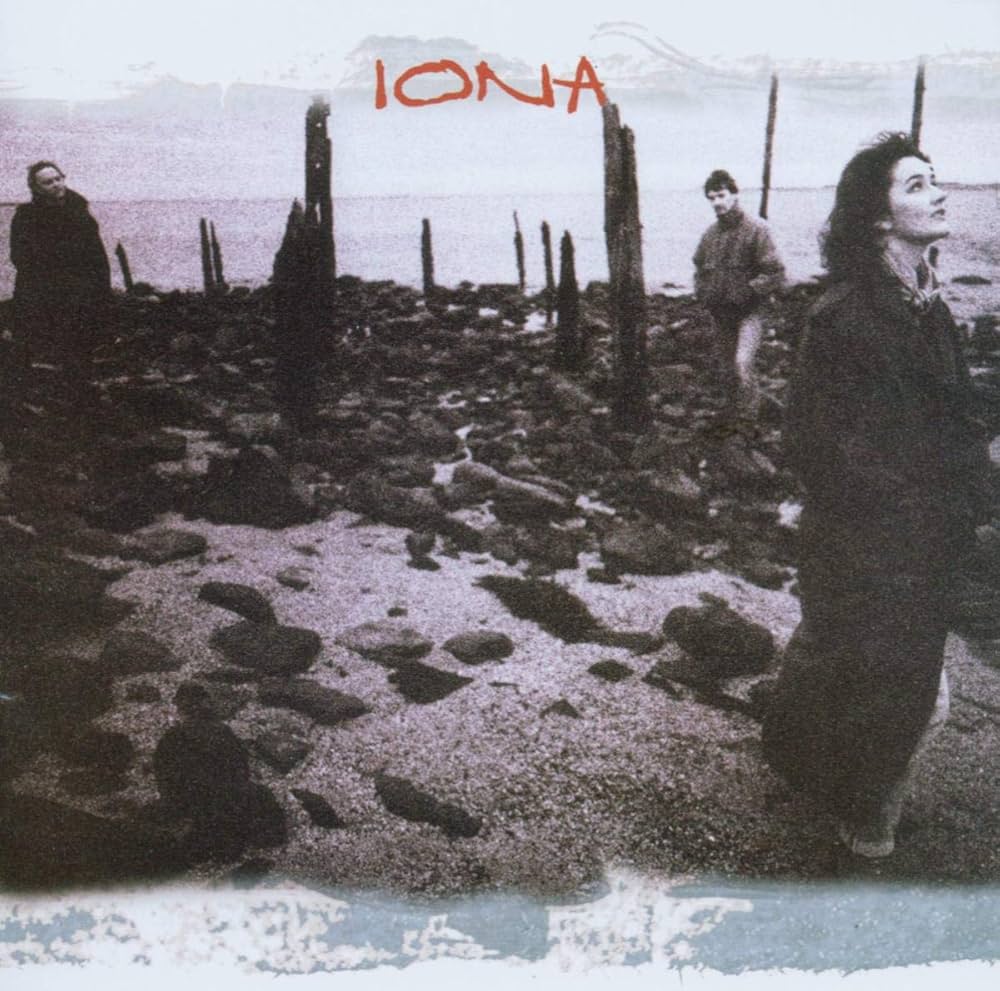 Amazon.co.jp: Iona - Iona: ミュージック