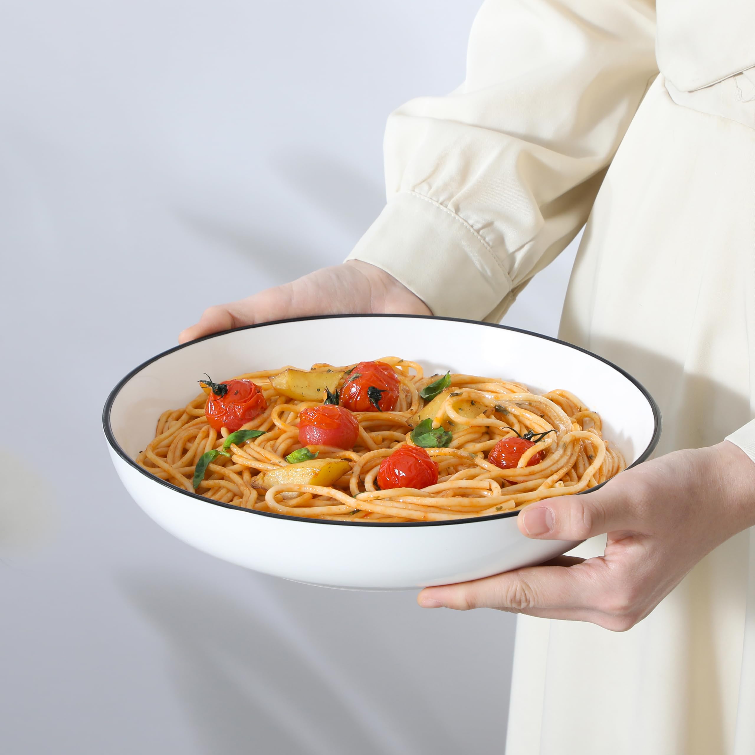 MALACASA Serie REGULAR 1680ml Piatti da Pasta in Porcellana, Piatti da Zuppa, Set di 4 Ciotole per Insalata, Bianco con Bordo Nero