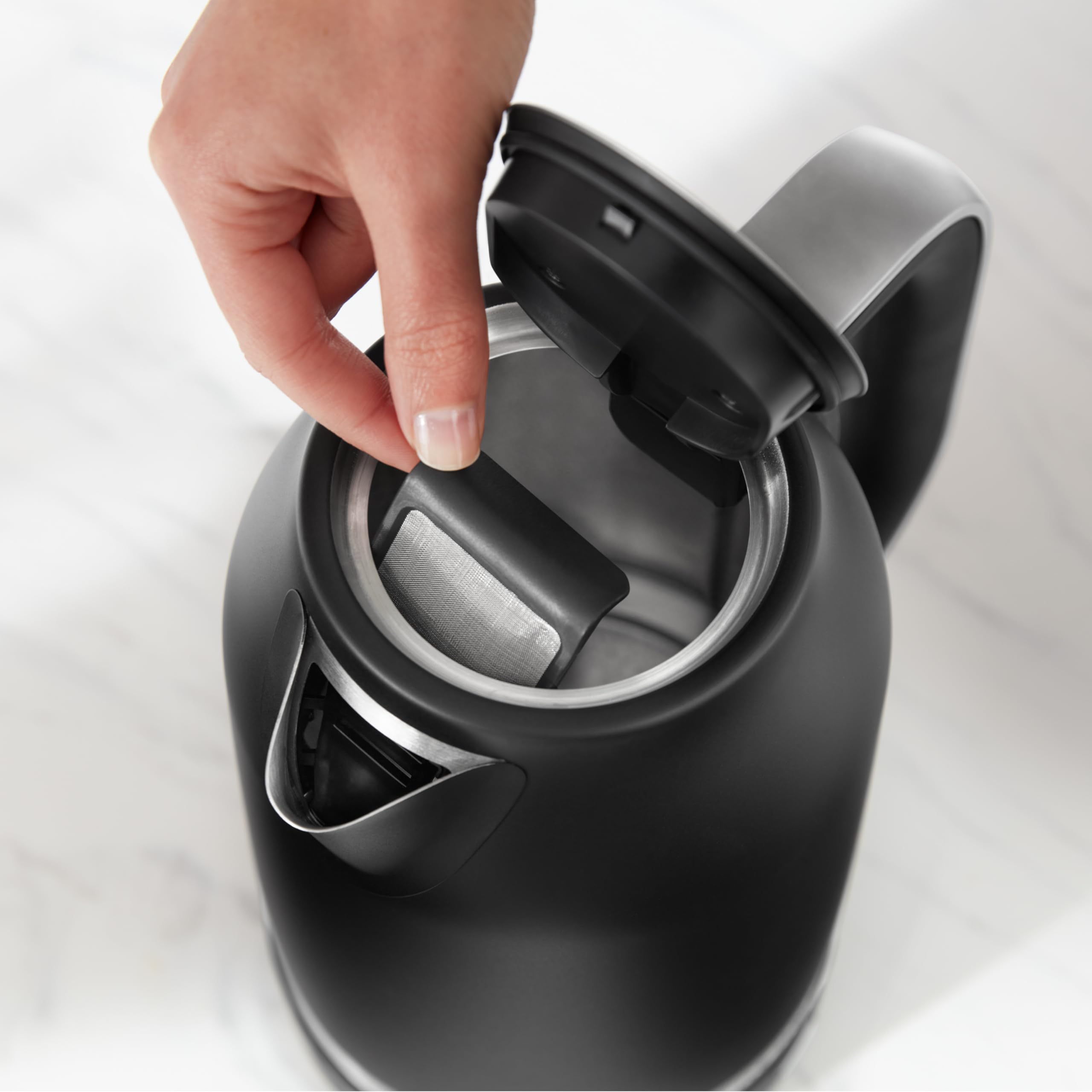 KitchenAid Wasserkocher mit Temperatureinstellung von 50 bis 100°C - Teekocher mit Temperaturanzeige und Kalkfilter 1,7L - Electrisch 2400 Watt (Matt Schwarz)