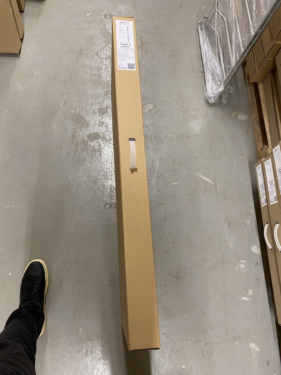 Elna grzejnik elektryczny, 102 x 46 cm, 125 W, suszarka na ręczniki, czarna, 4 obrotowe drążki, montaż ścienny, termostat i timer, IP44