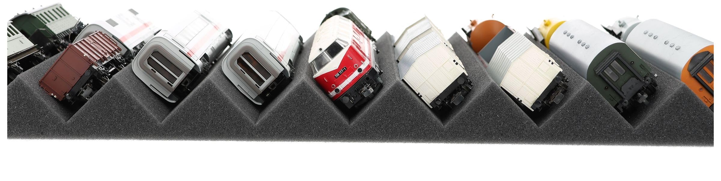 Feldherr EUMFJLA01 Zugliege Spur H0-9 Fächer für Modelleisenbahn Loks, Waggons und Fahrzeuge, 2 Stück
