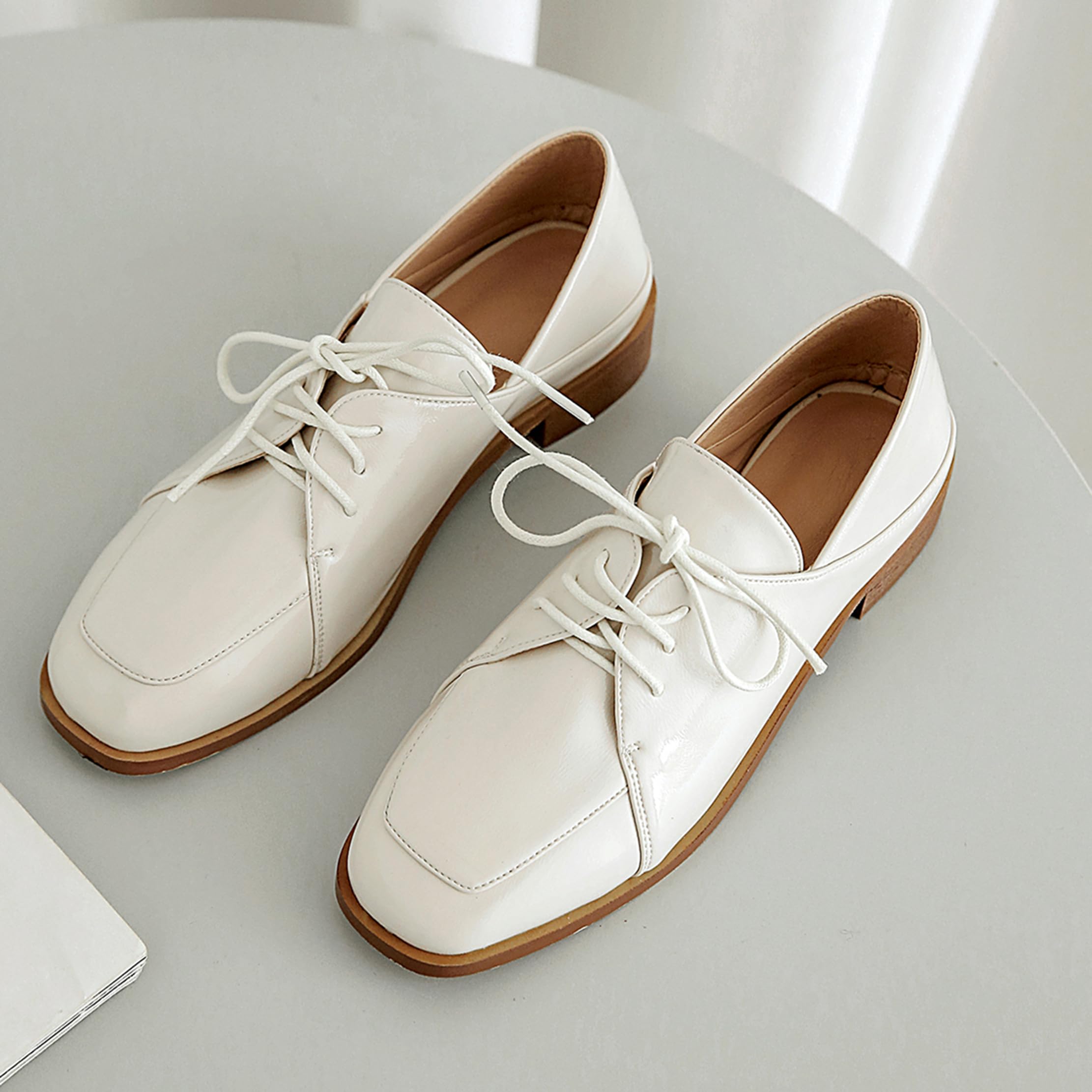 Bout Carré Oxford Lacets Femme Cuir Verni Derby