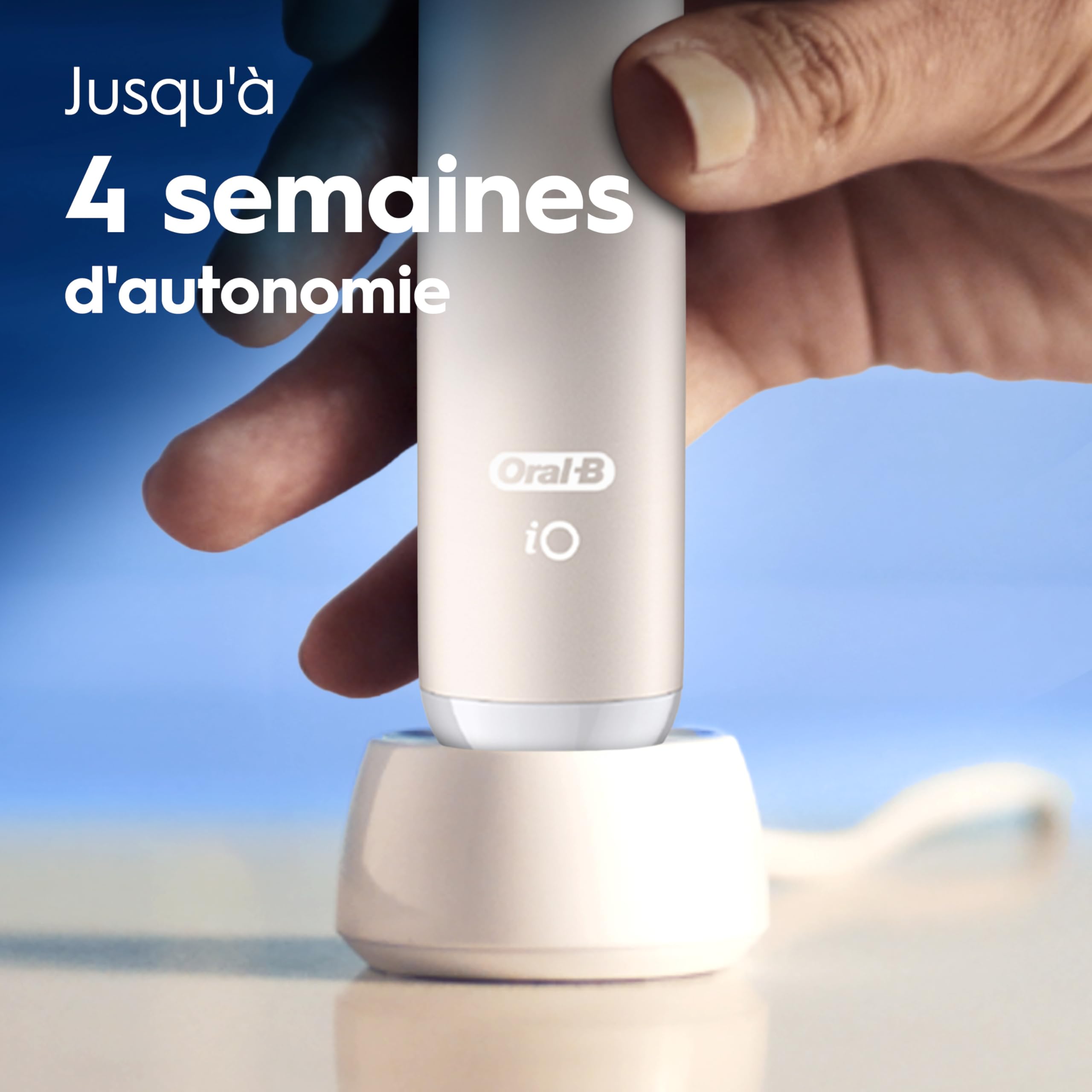 Oral-B iO2 Brosse À Dents Électrique Rose Clair, 1 Brossette, 1 Étui De Voyage, 1 Porte-Brossettes de voyage
