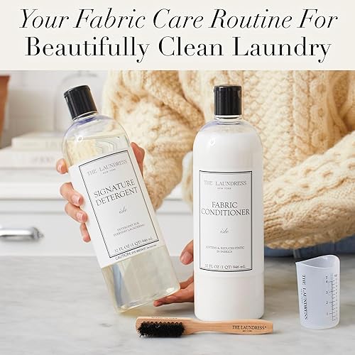Miniatura 7 de The Laundress Signature Isle Detergente, aroma inspirado en el costo, resistente a las manchas, aroma Isle, 32 onzas