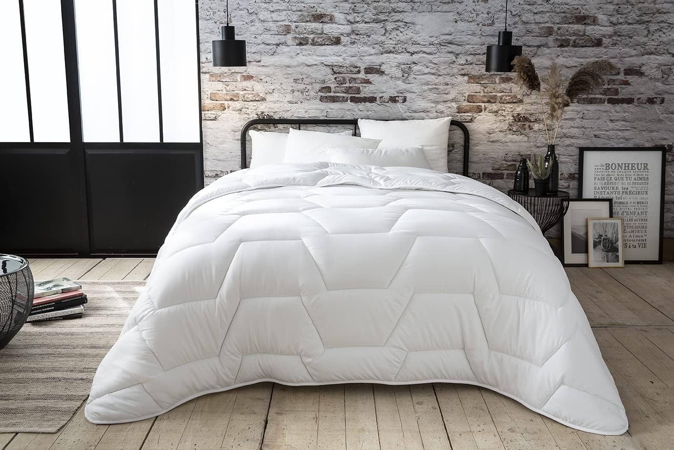 Couette Blanreve Couette Blanrêve Gamme Microfibre Douceur 260 x 240 cm traité Anti Acarien Soft
