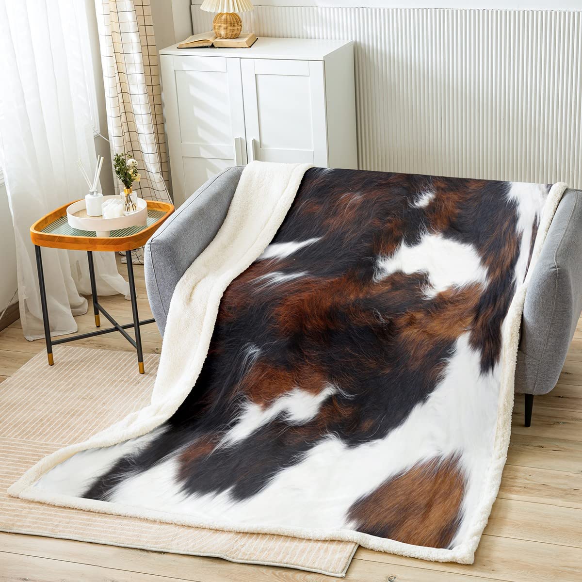 Homemissing Cow Fur Print Fleece Throw Blanket Kids Brown White Cowhide Print Plush Blanket for Bed Sofa Farmhouse Animal Sherpa Blanket Abstract Art Decor Flannal Blanket 40x50 Inch