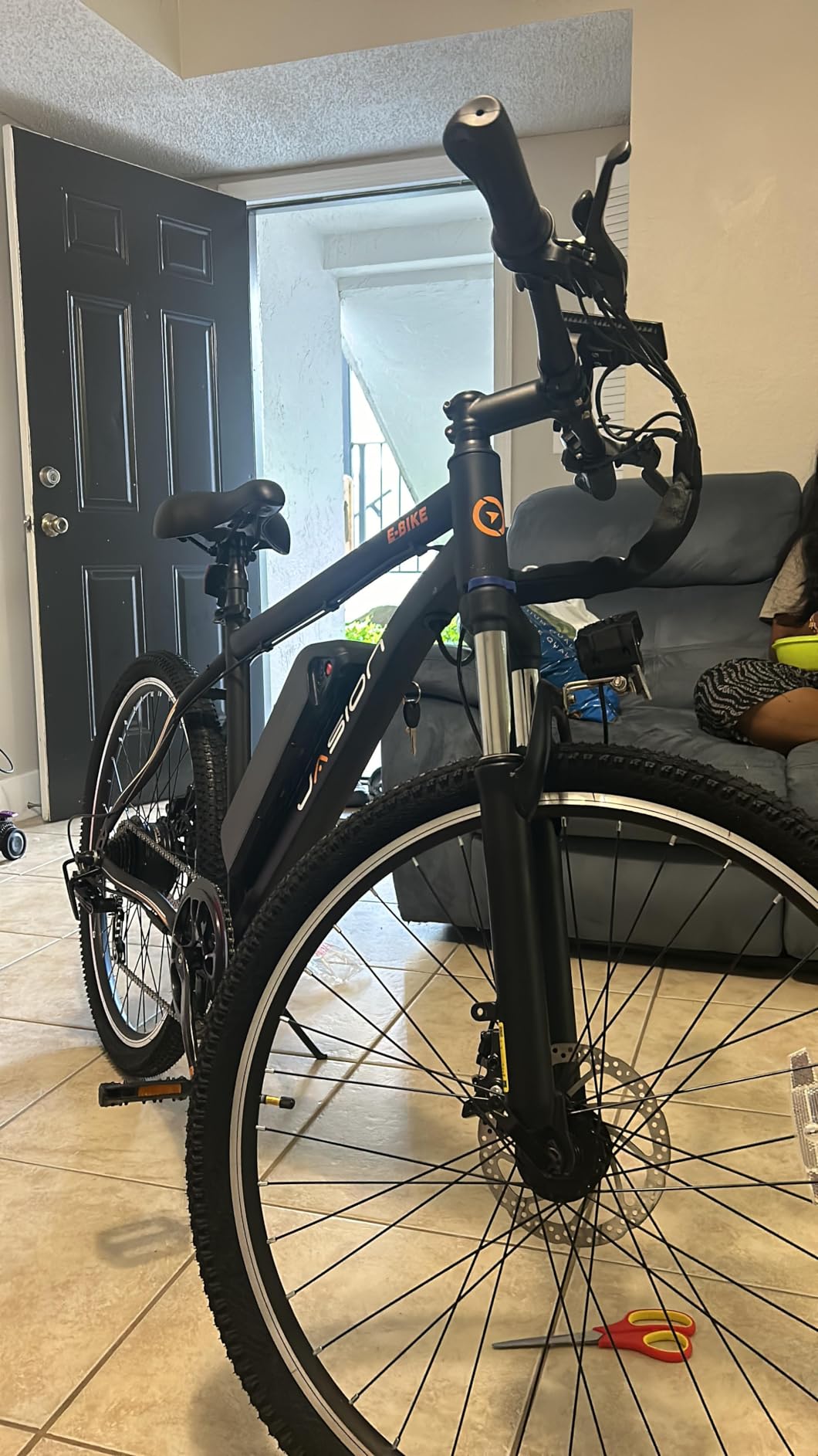 Jasion EB5 Electric Bike for Adults with Peak 500W Brushless Motor, 40Miles 20MPH Commuting Electric Mountain Bike with 360Wh Removable Battery, 7-Speed, 26" Tires and Front Fork Suspension photo review