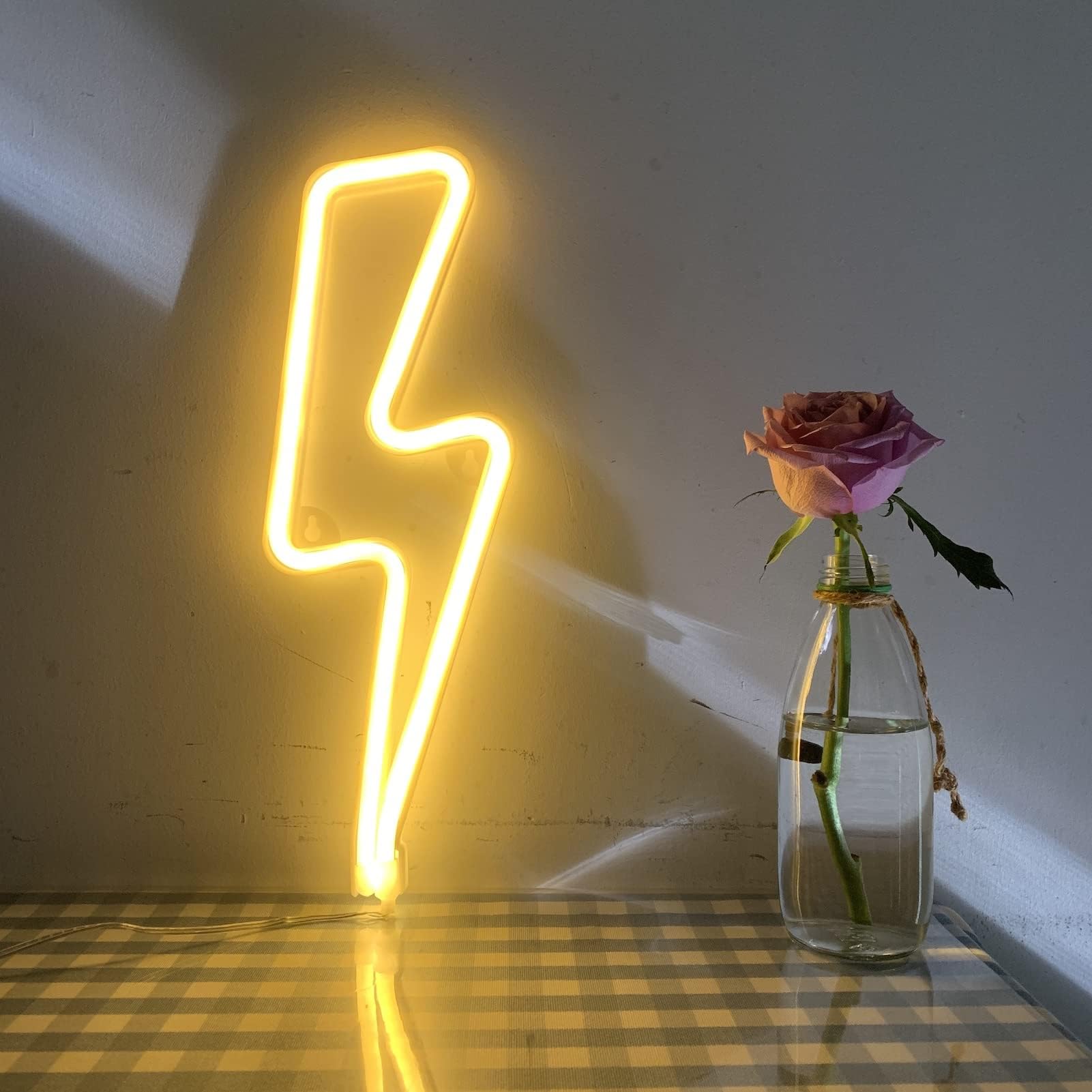 VagaryLight Neon Signs Lightning Bolt Battery Operated and USB Powered Warm White Art LED Decorative Lights Wall Decor for Living Room Office Christmas Wedding Party Decoration(NELNB)