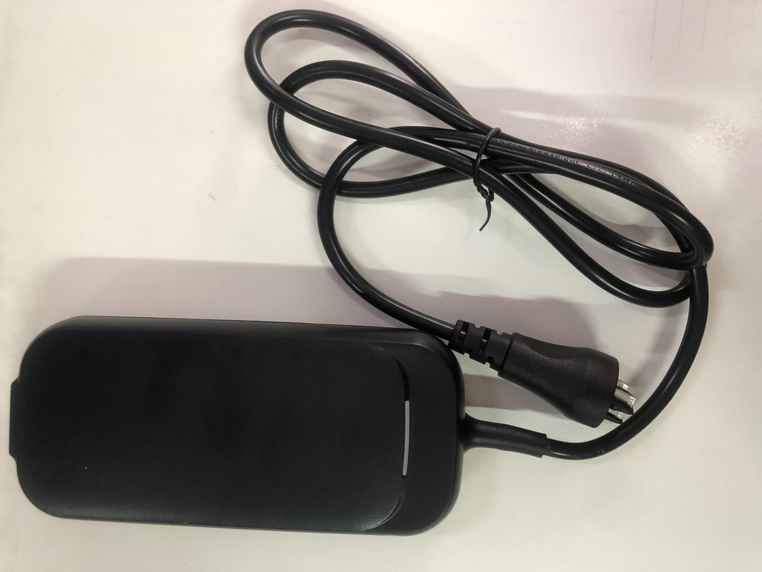 Chargeur 42 V 2 A avec fiche ovale 3 broches pour Bosch PowerPack 300/400 36 V | Compatible avec Bosch Active, Performance Line 0275007907