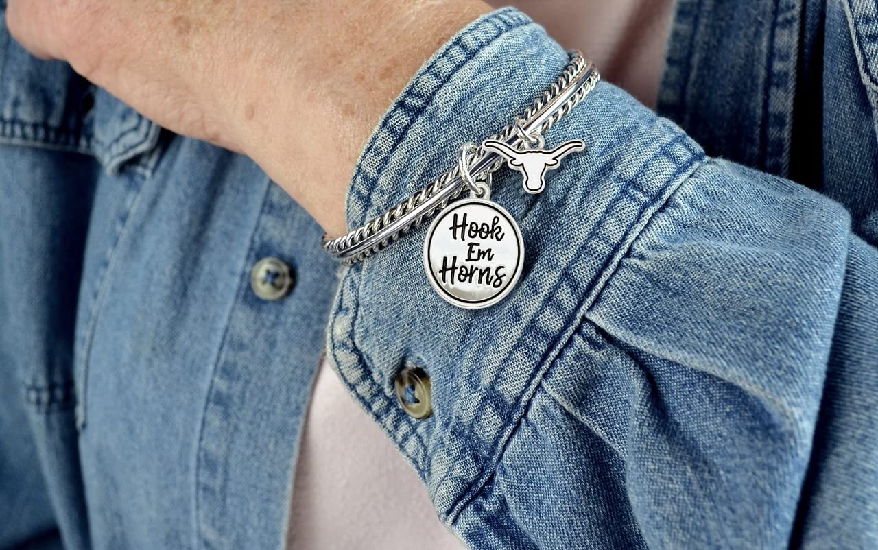 From the Heart Texas Longhorns Hook Em Horns Twist and Shout Silver Bracelet Jewelry, 7 5 inch
