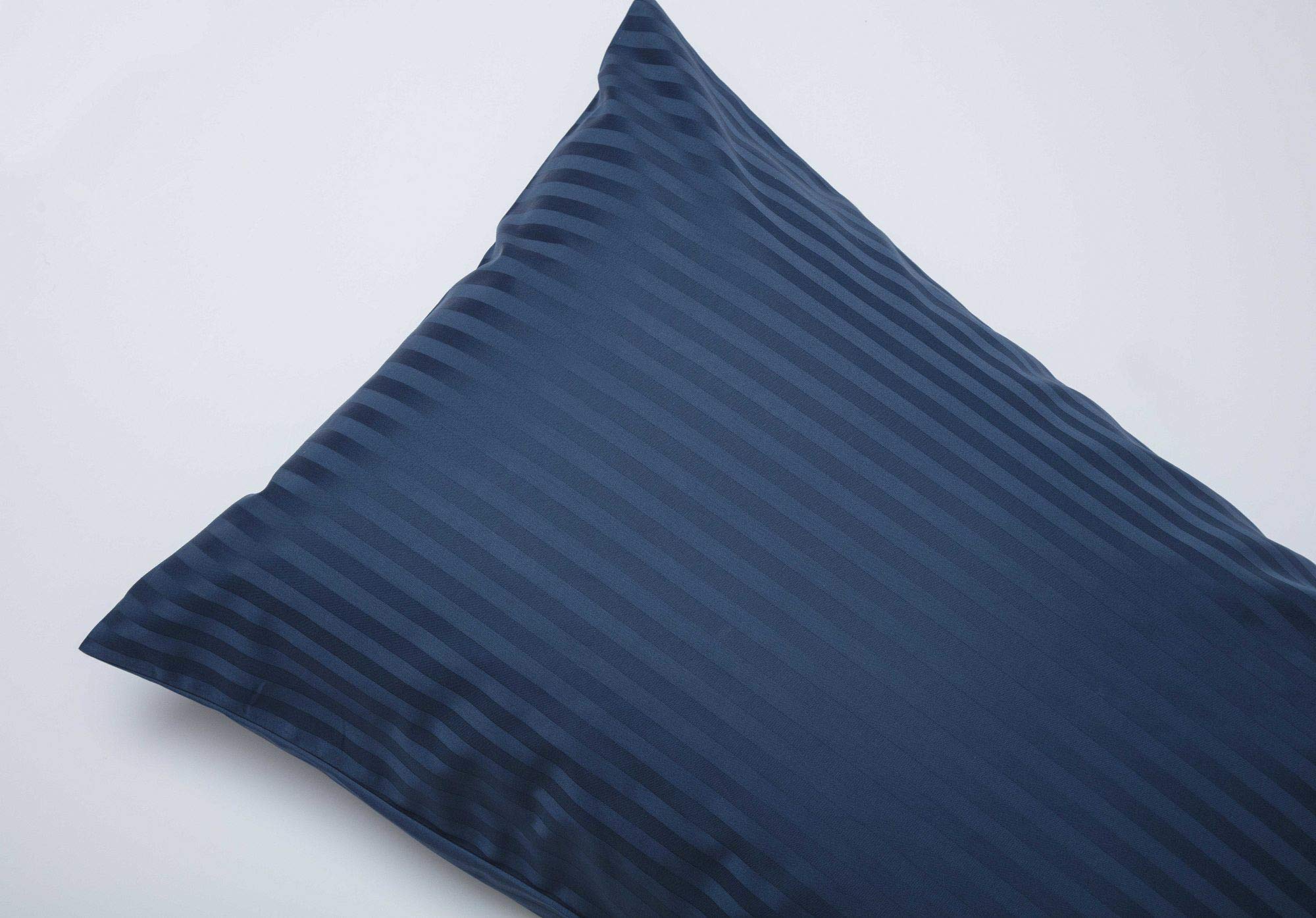Belledorm Navy Hotel Suite Satin Stripe - Housewife Pillowcase Pair - 540 Thread Count (Navy)