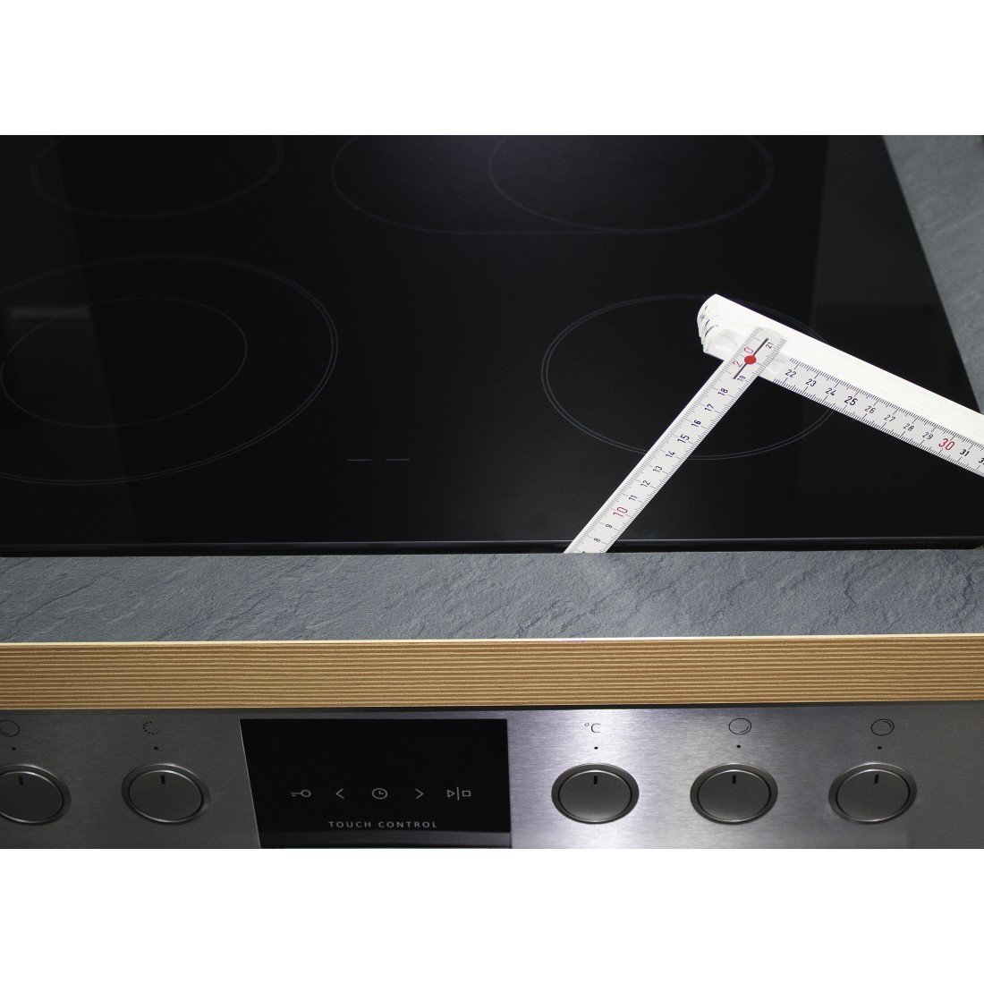 Xavax Marco adaptador para placa de cocina (61 x 0,1 x 54 cm, marco de acero inoxidable)