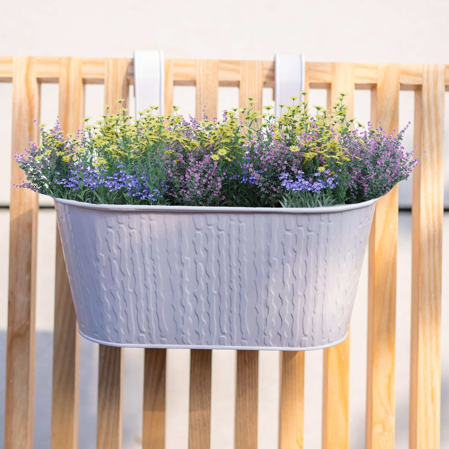 FabFinds Pink Diamond Metal Over Fence Planter 26.5cm (1)