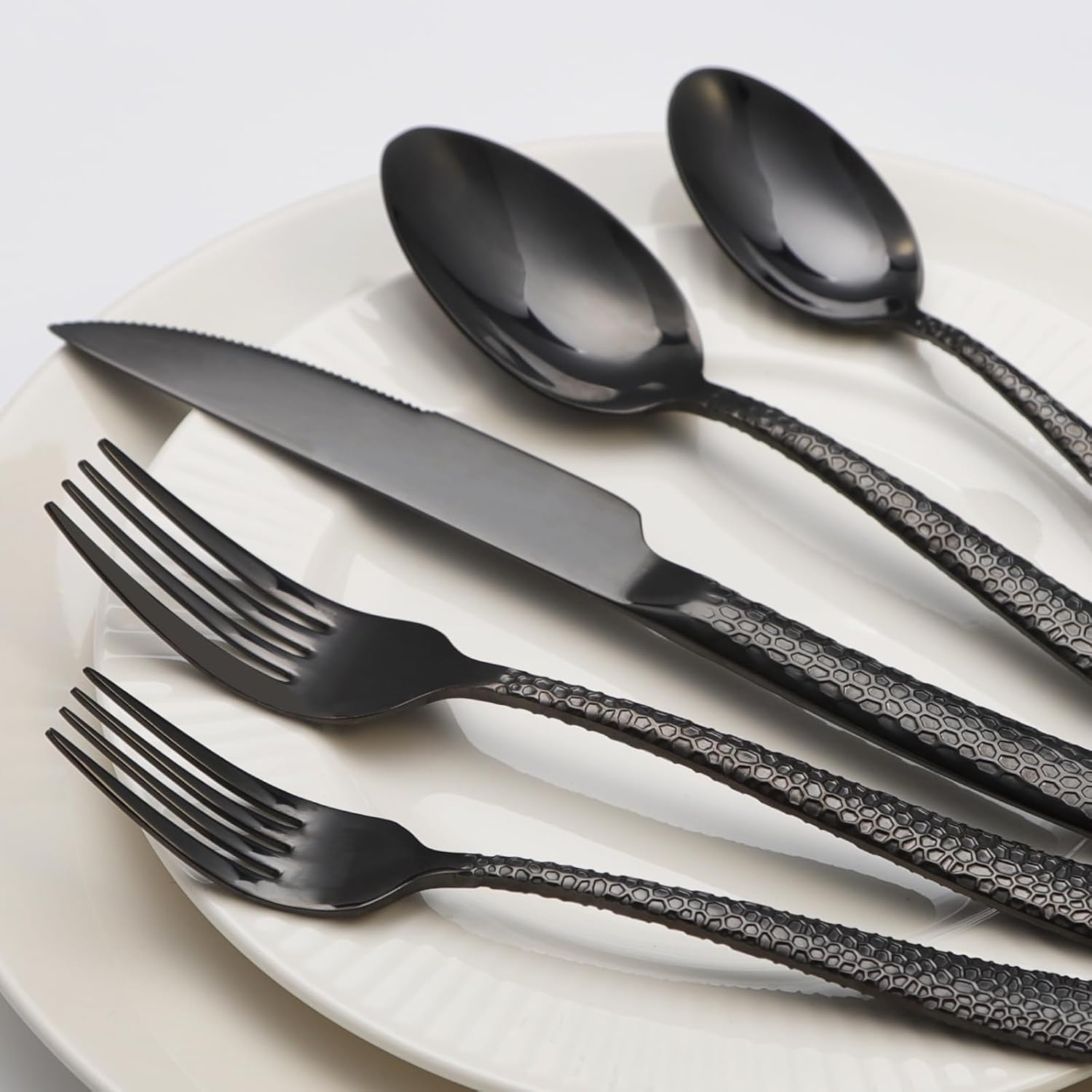 Black Hammered Silverware Set, 40 Piece Stainless Steel Flatware Set for 8, Food-Grade Tableware Cutlery Set for Home Restaurant, Mirror Polished, Dishwasher Safe