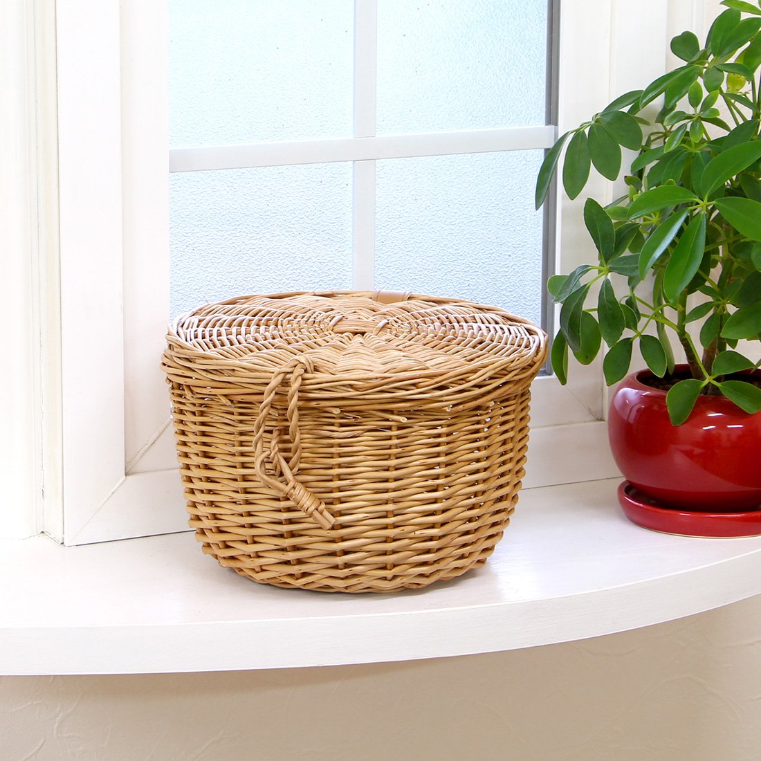 Amazon.co.jp: 丸型フタ付きバスケット(留鍵付き) : ホーム