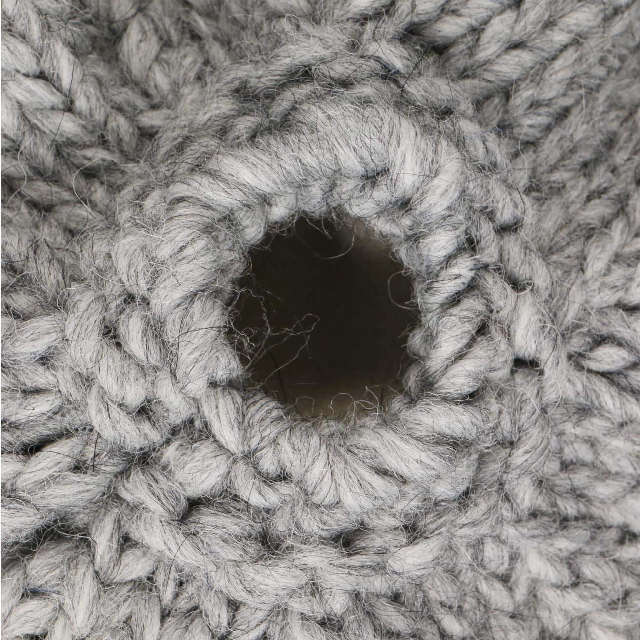 LIERYS Beanie Strickmütze mit Zopfloch Uni einfarbig Made in Germany Damen Herbst Winter