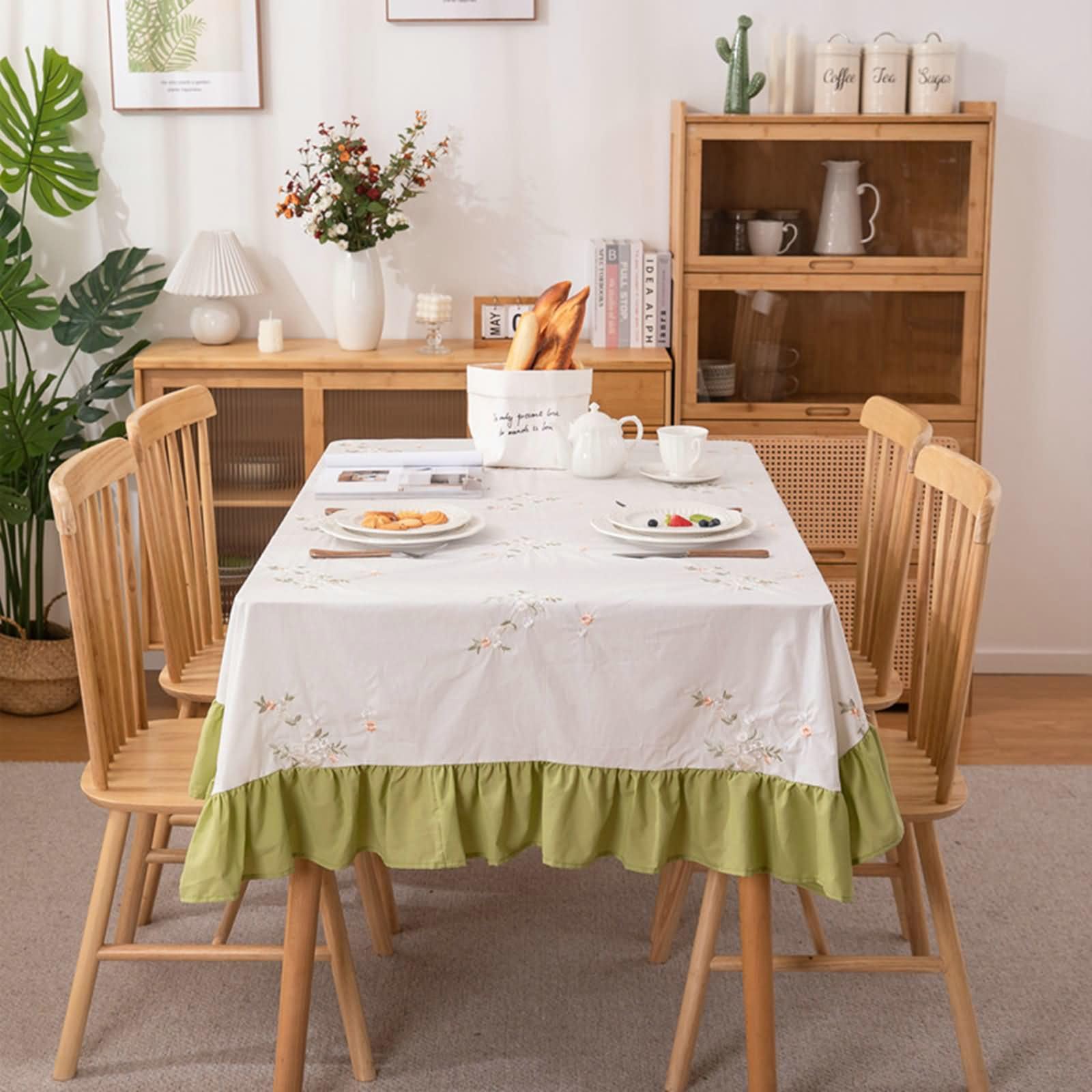 Nappe lavable anti tache en coton brodé 150x260 cm pour grande table rectangulaire