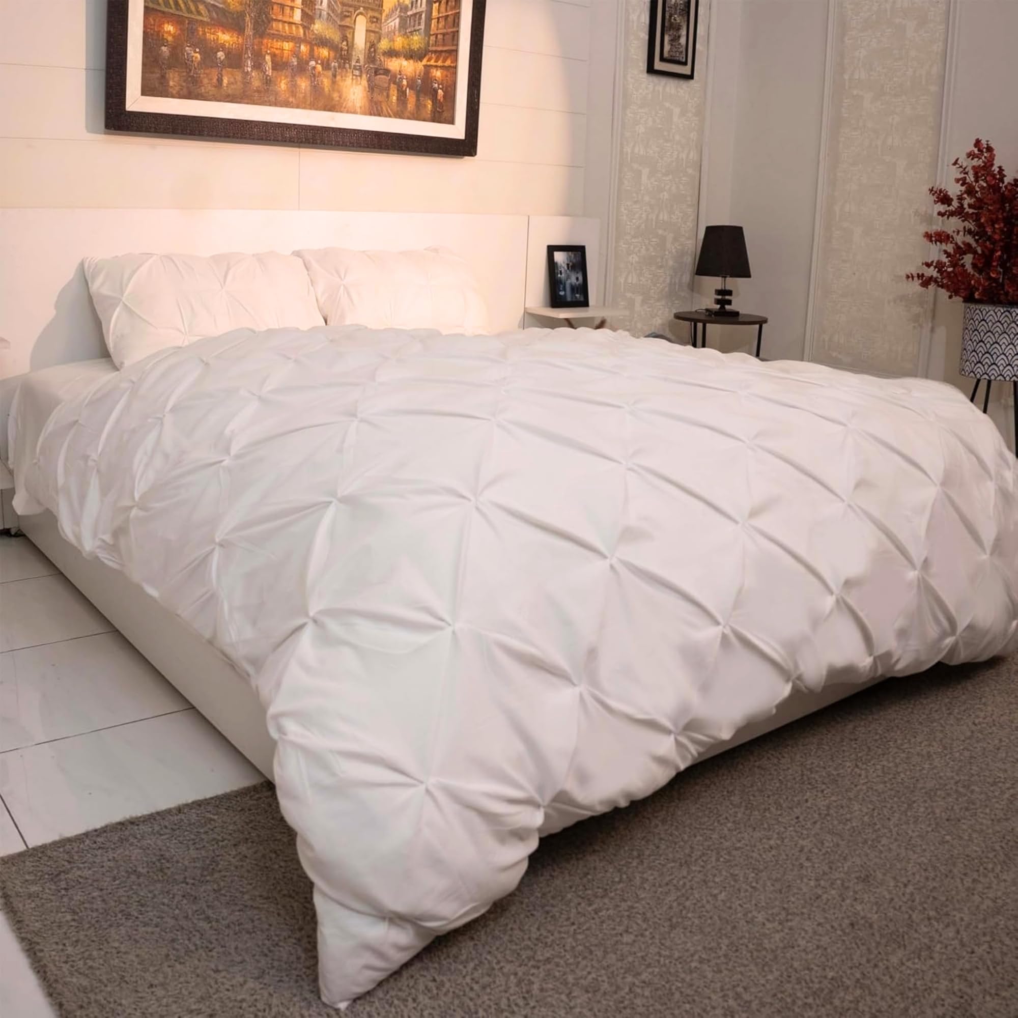 Q&H King Size Duvet Cover Set Pillow Pair Cases - Soft Polyester Microfiber Breathable & Washable Comforter Sets - Ultra Soft Comfy Quilt Cover Pintuck Design (White, King 225x225cm)