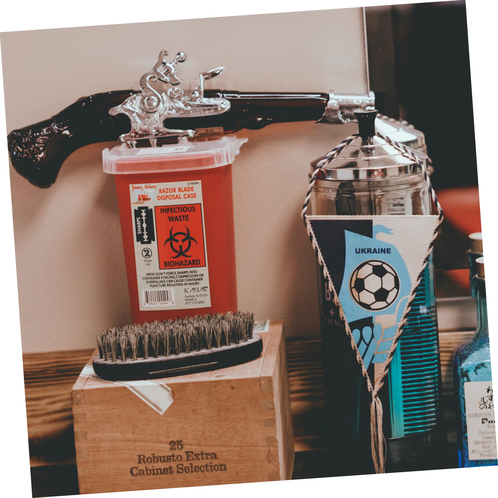 LALAFINA 5piezas Caja De Almacenamiento Para Desechar Cuchillas De Afeitar Contenedor De Plástico Para Reciclaje Barberías y Salones Diseño Seguro Tapa Resistente y Ligera Roja