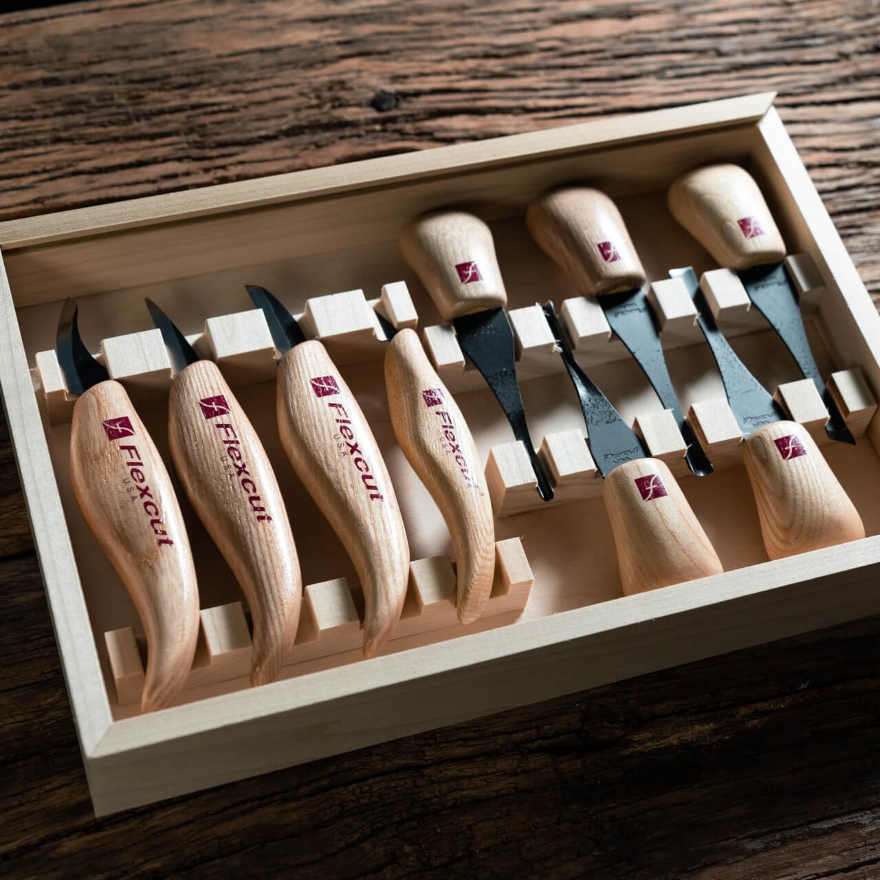 Deluxe Palm & Knife Set