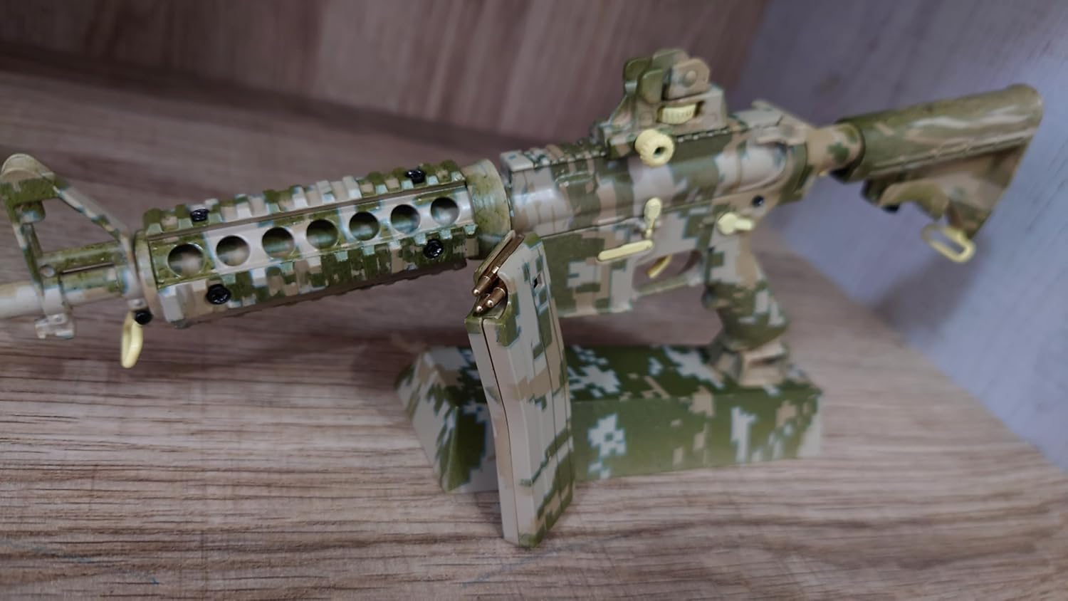 精巧1/2スケール ミニチュアガン デザートイーグル シルバー デザート