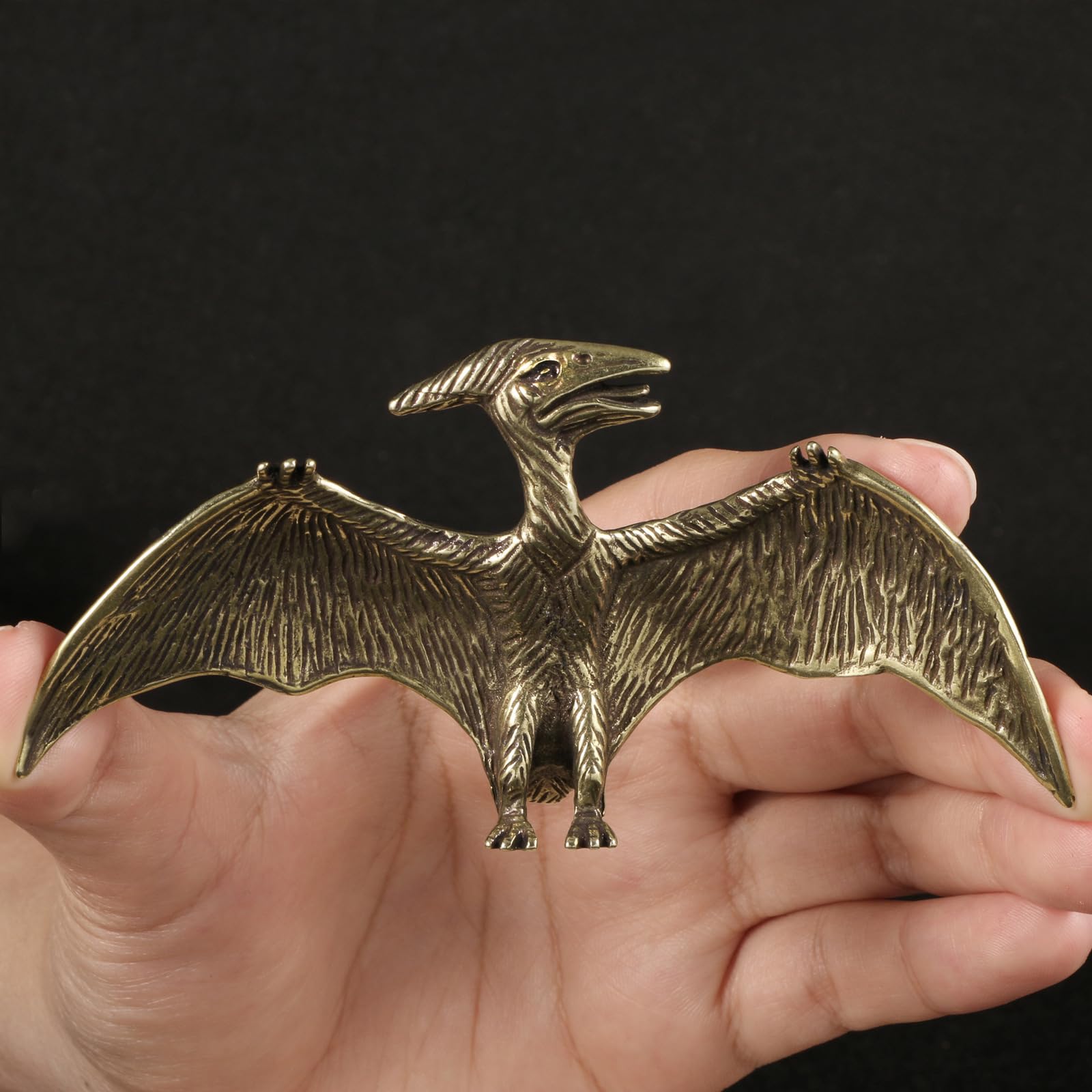 YANGPZFC Small Copper Dinosaur Pterosaur Ornament Rustic Brass Statue For Desk Decor, Handcrafted Vintage Sculpture