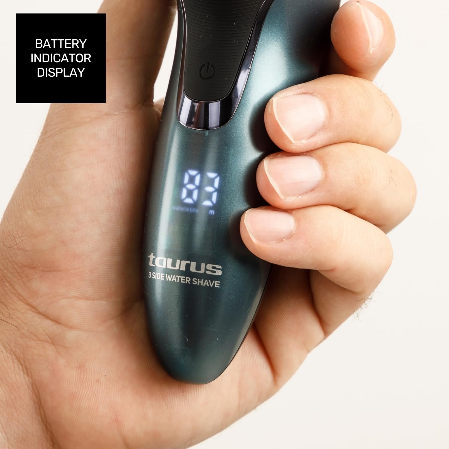 Taurus - Elektrorasierer Herren + 100 Min Laufzeit | 3-fach Scherkopf | Nass & Trocken (IPX7) | Präzisionstrimmer | Total Curve Technology | Kabellos & mit Kabel | Ergonomisch, reisefreundlich