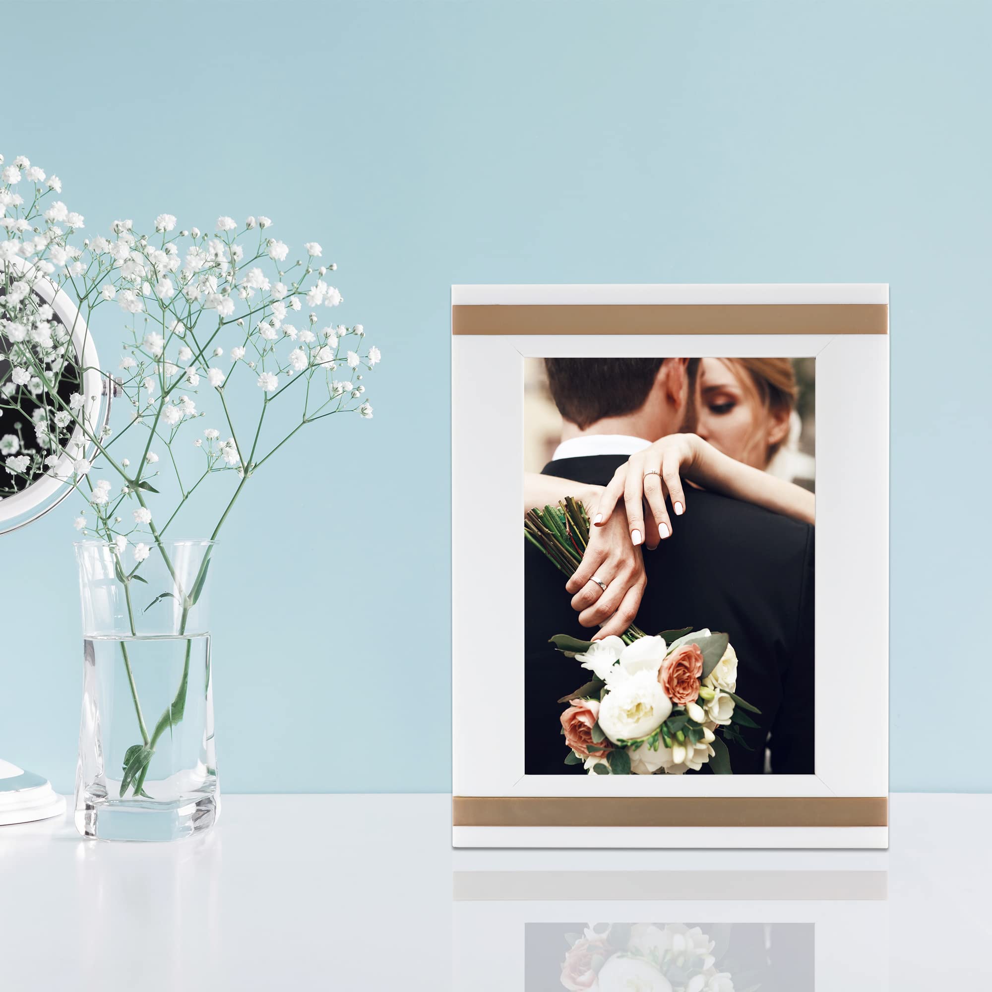 5x7 White and Gold Avant Picture Frame - Image 4
