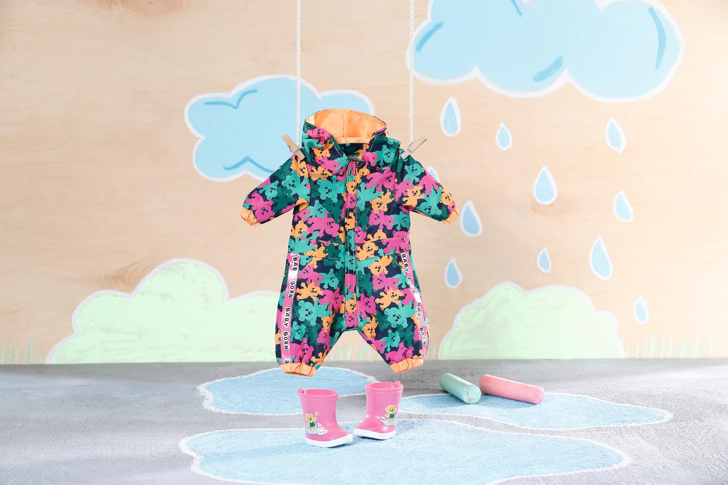 BABY born Little Outdoor Onesie 836323 - Jednoczęściowy kombinezon z pasującymi kaloszami dla lalki 36 cm, łatwy do samodzielnego założenia - odpowiedni dla dzieci od 1 roku życia