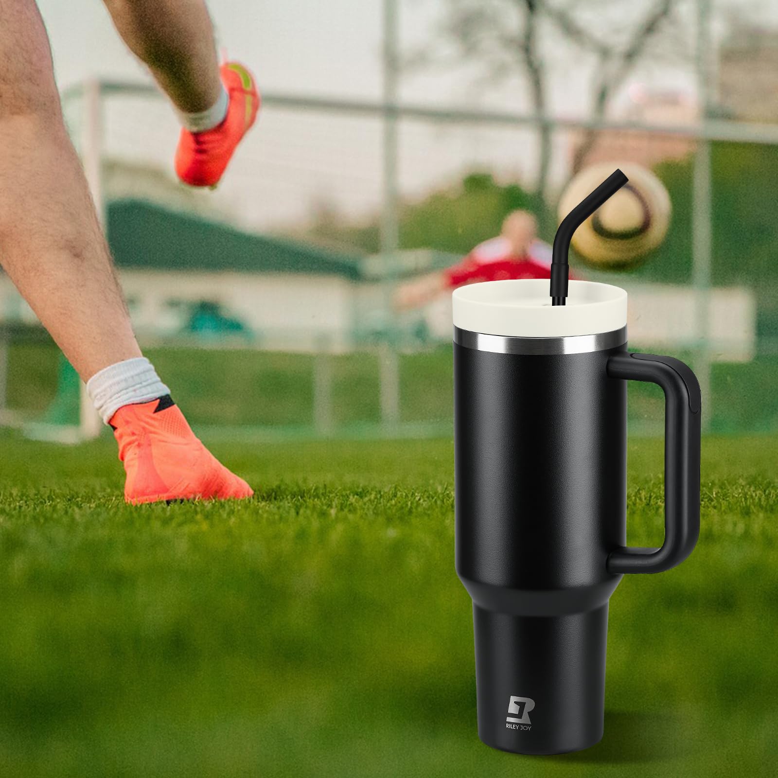 Riley Joy Bicchiere da 1,2 L con manico e cannuccia, borraccia termica Riley Joy Bicchiere da 1,2 L con manico e cannuccia, borraccia termica