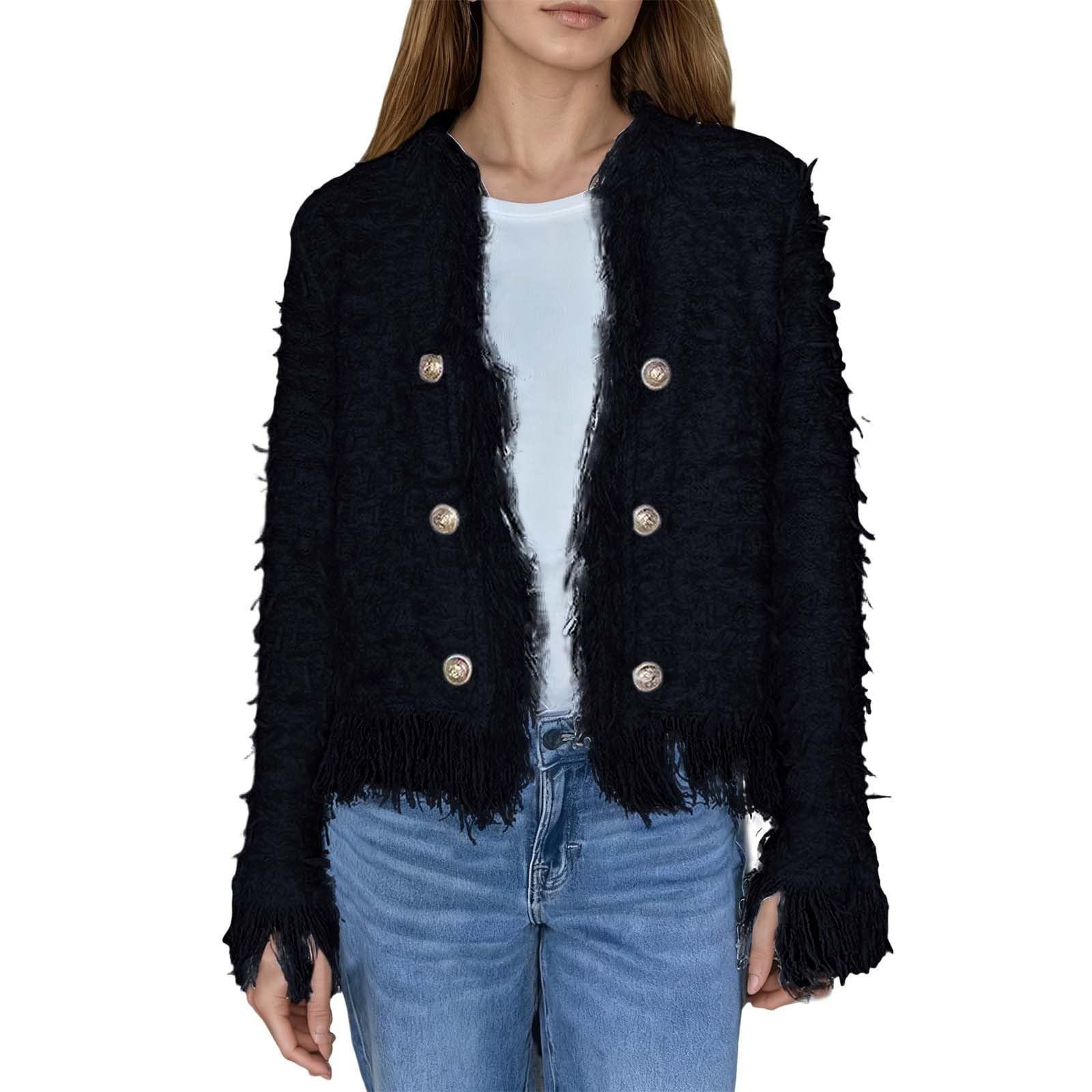 Manteau court à franges idéal pour structurer les tenues amples