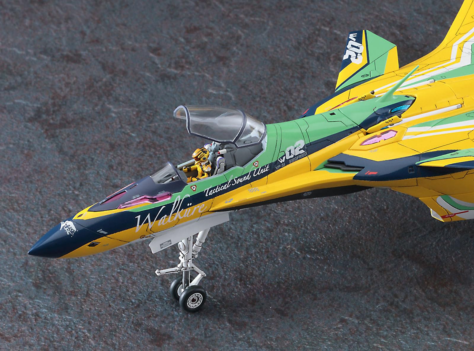 Amazon | ハセガワ マクロスシリーズ 劇場版マクロスデルタ VF-31F