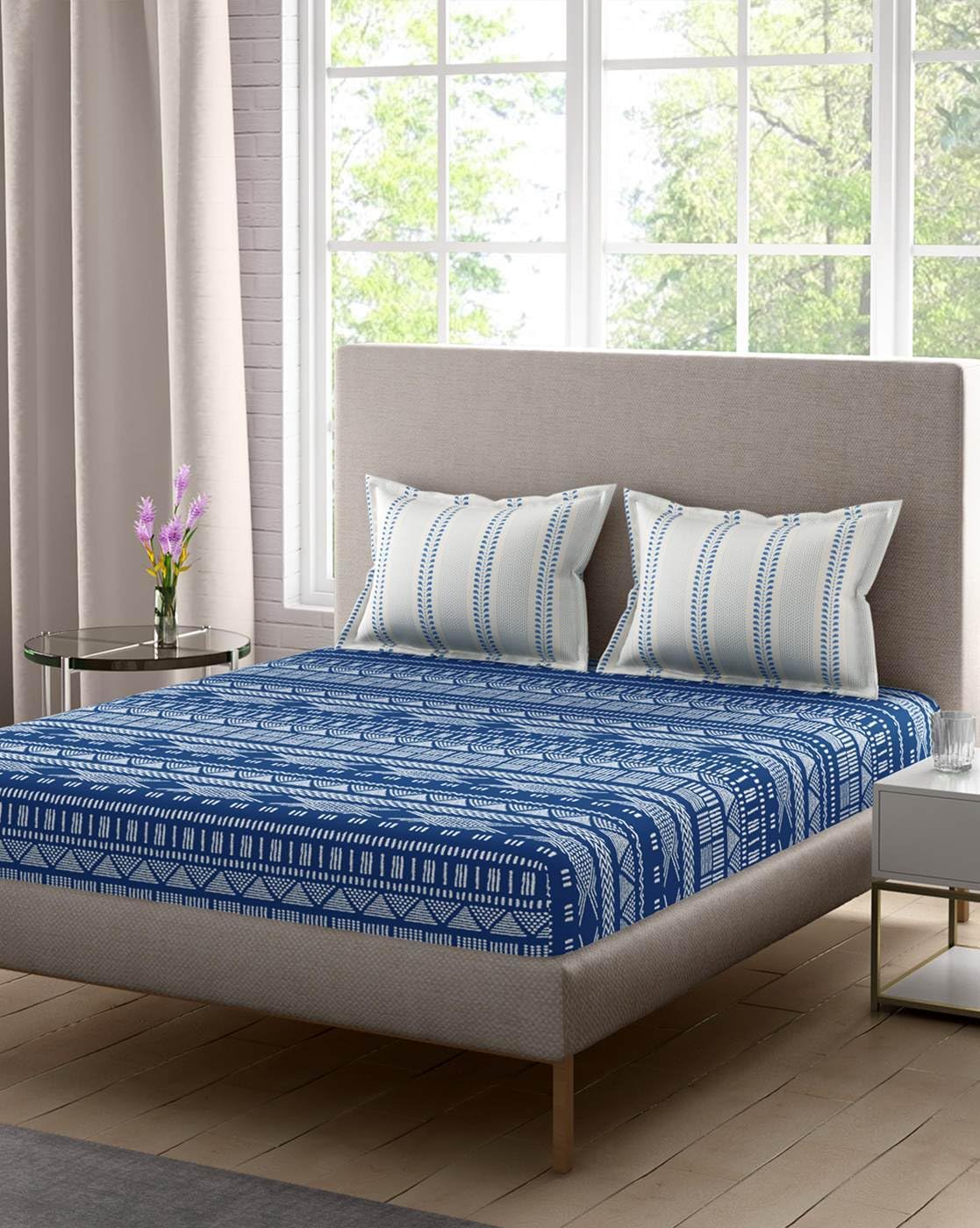 Portico New York Cotton Lavender Double Super King Size Bedsheet With 2 Pillow Cover (274X274Cm),144 TC