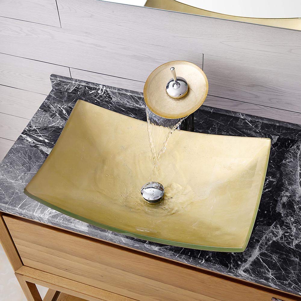 Robinet rectangulaire en verre trempé cascade de salle de bain