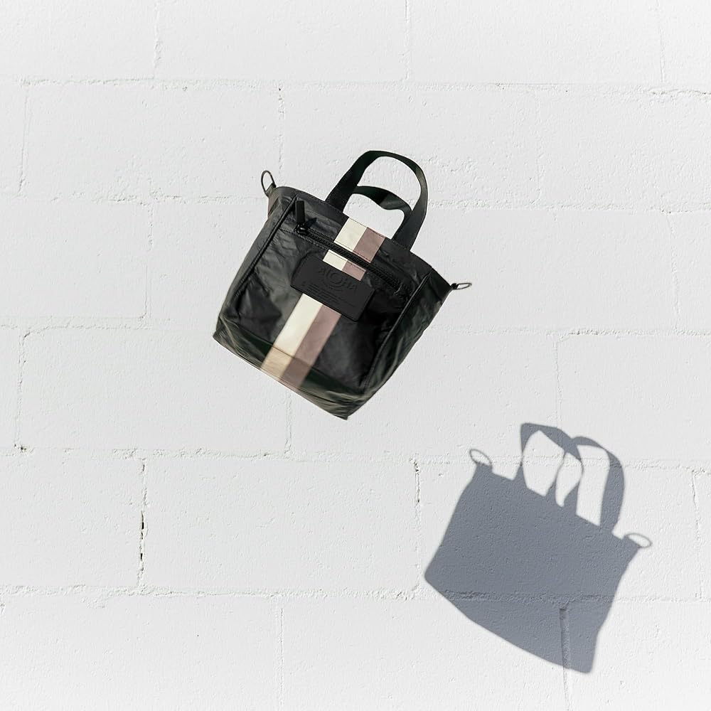 最終セール‼️【新品】アロハコレクションクロスボディ ショルダーネイビー Amazon | ALOHA Collection(アロハコレクション) クロスボディバッグ