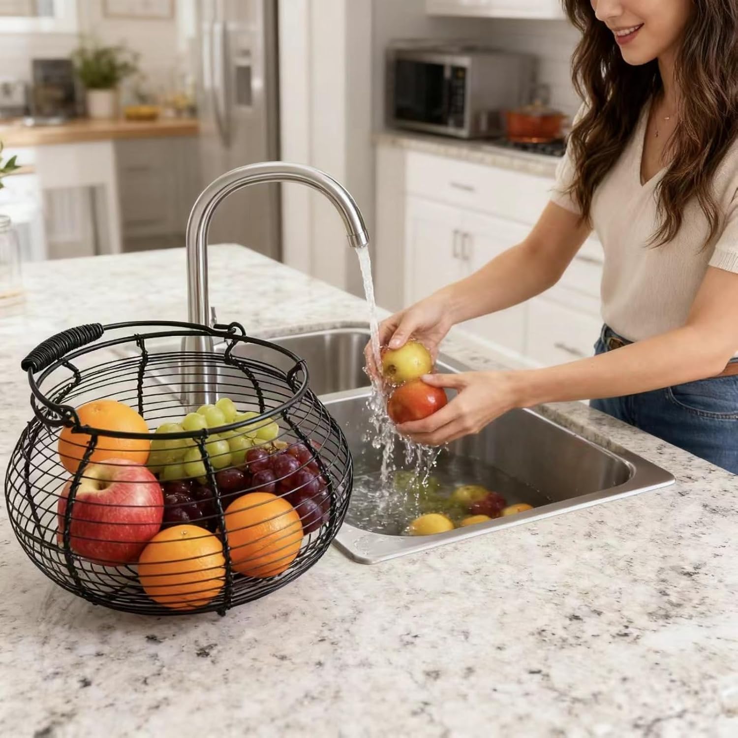 Wire Egg Basket for Gathering Fresh Eggs with Handle | Metal Egg Holder Countertop | Farm Fresh Egg Collecting Basket and Storage Holder | Suitable for Kitchen, Countertop and Farm