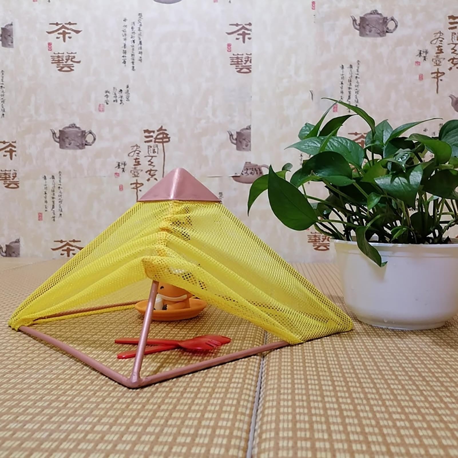 Piramide in Rame Puro con Copertura Traspirante e Sfera con Gancio – Piramide per Meditazione, Mindfulness, Yoga, Decorazione Feng Shui e Carica dei Cristalli